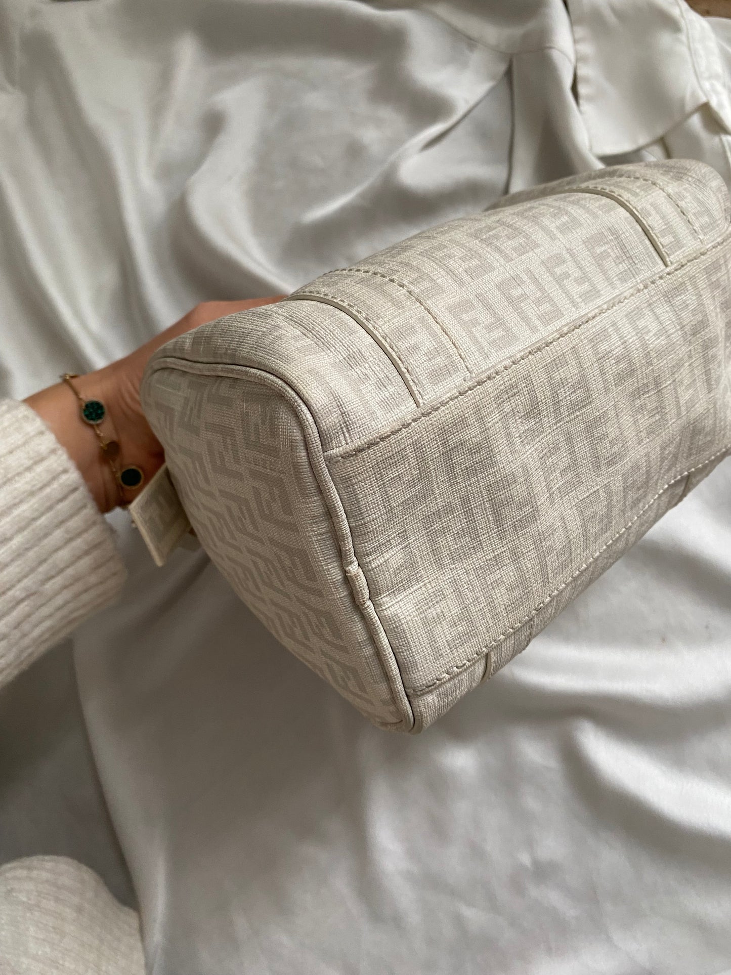 Mini bauletto Fendi monogram zucchino bianco e grigio