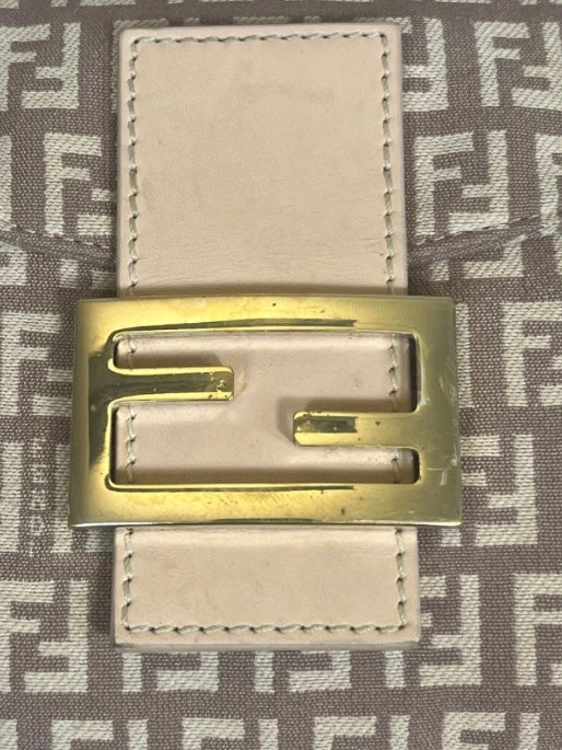 Fendi baguette monogram rosa