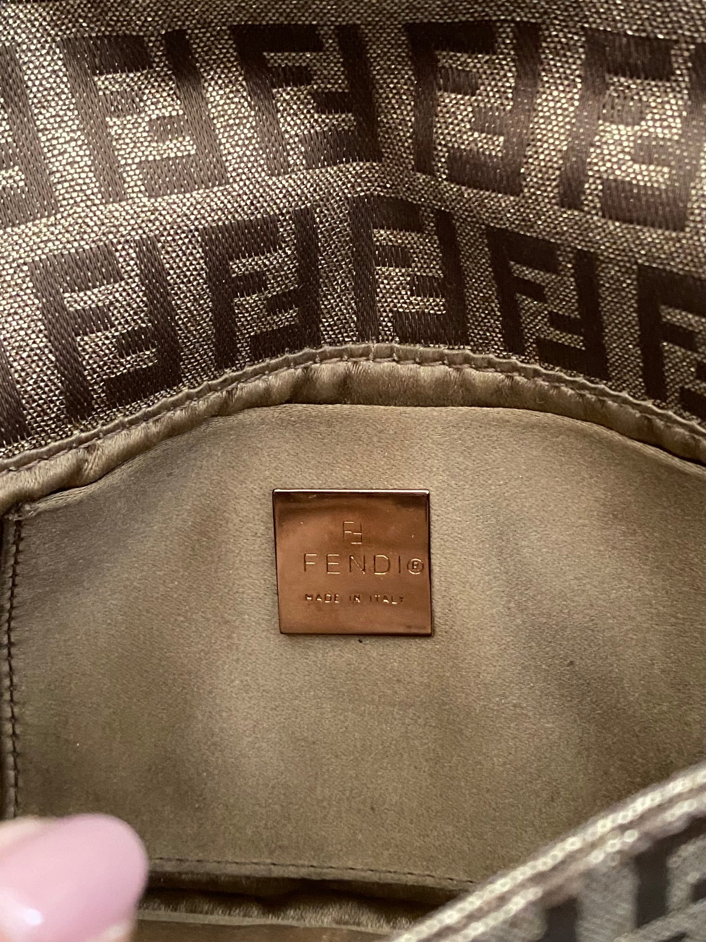Fendi mini baguette oro brillante monogram zucchino