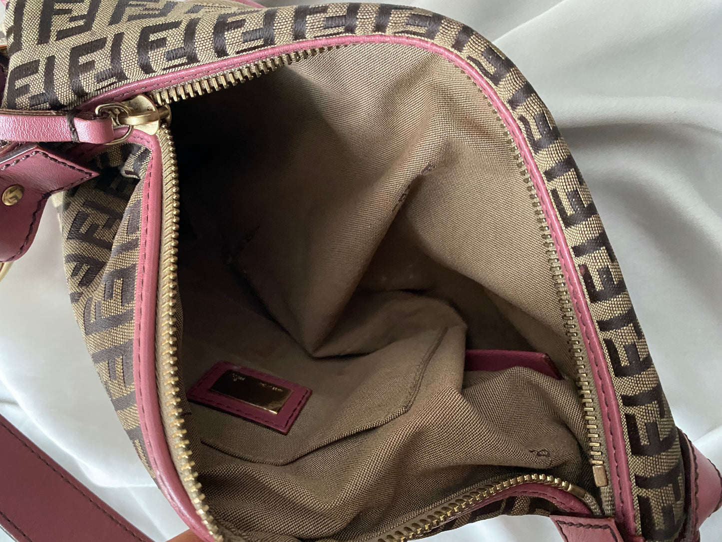 Fendi chef pocket monogram zucchino beige e rosa