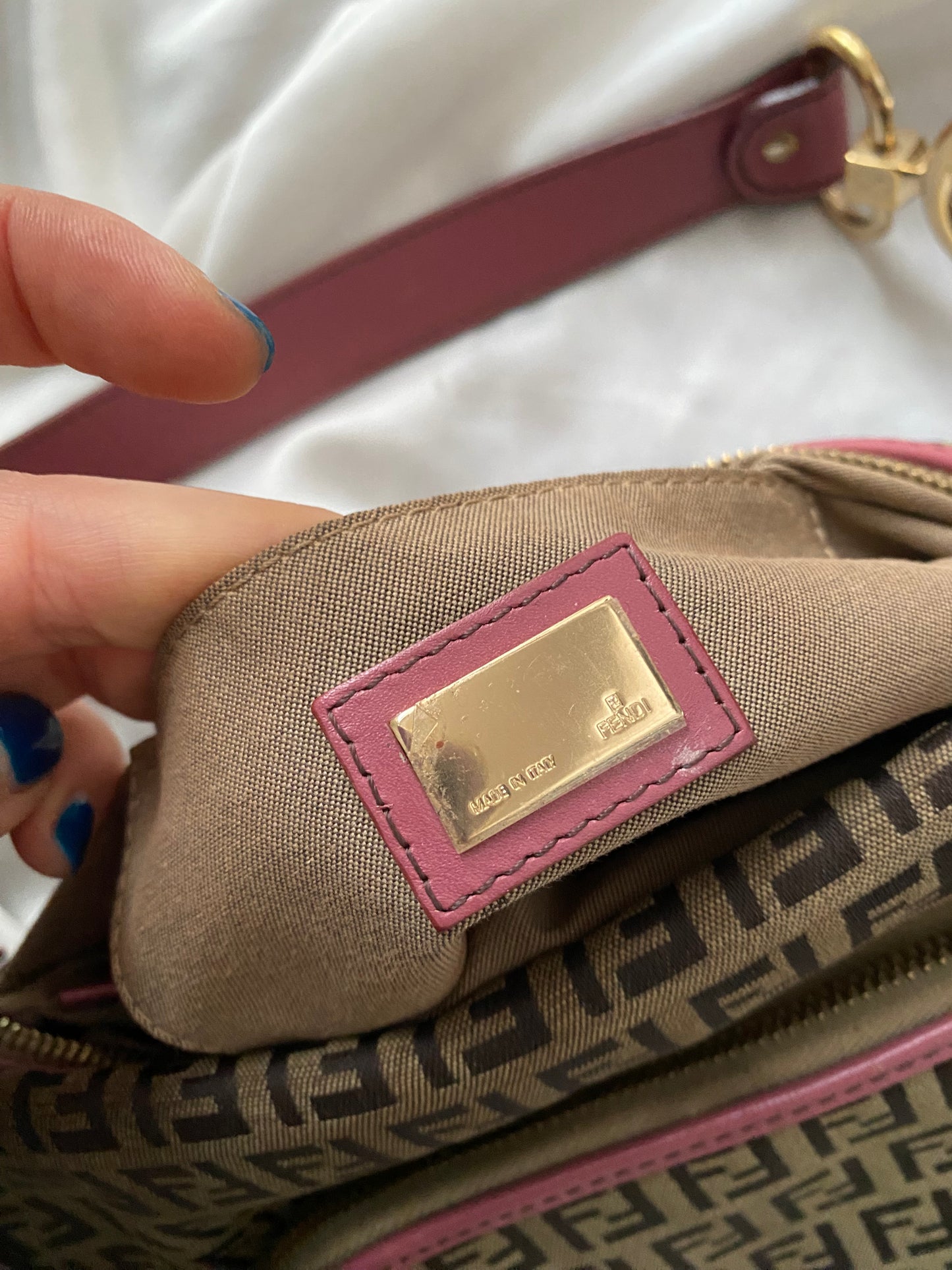 Fendi chef pocket monogram zucchino beige e rosa