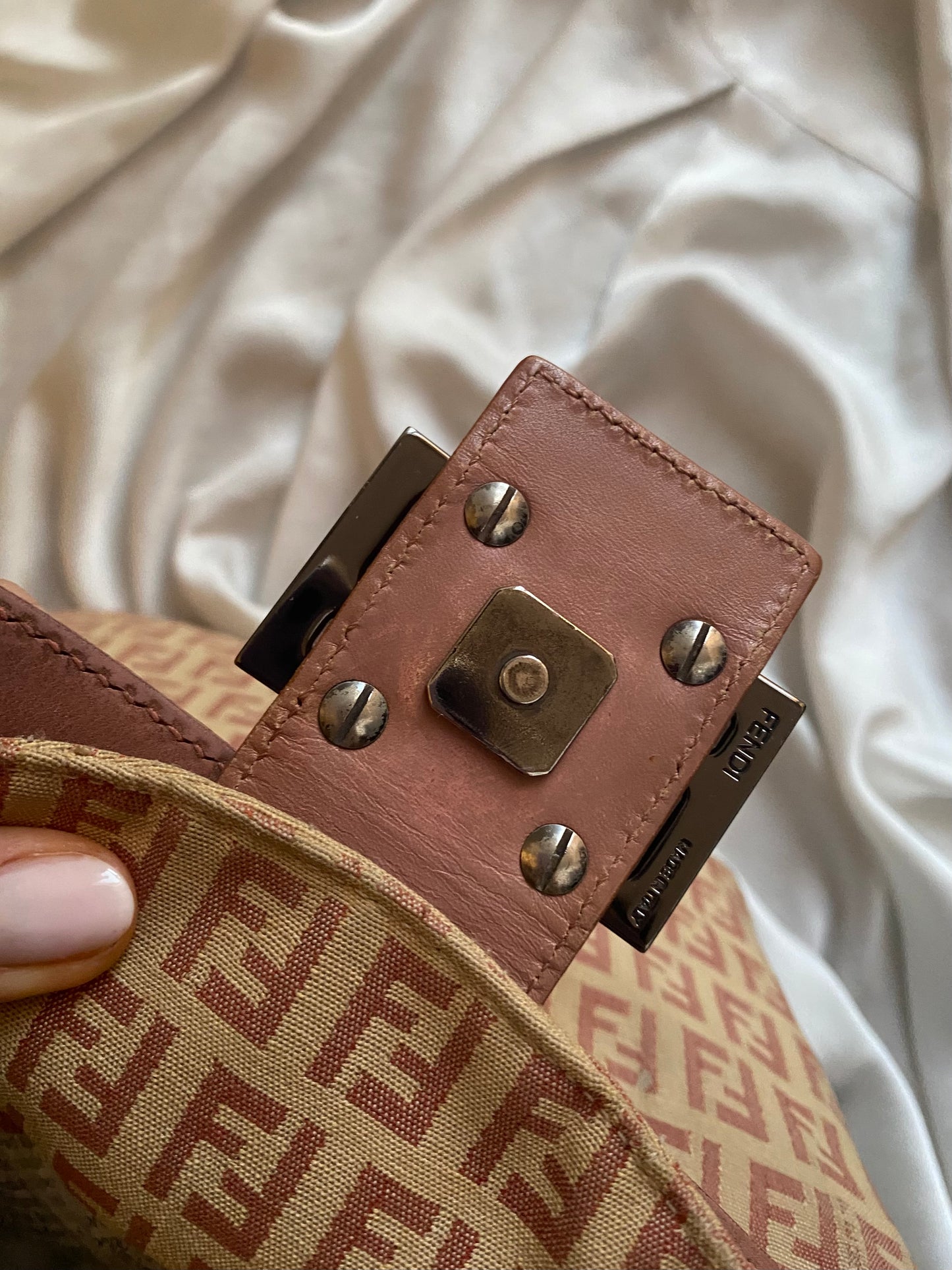 Fendi mamma double flap rosa e beige