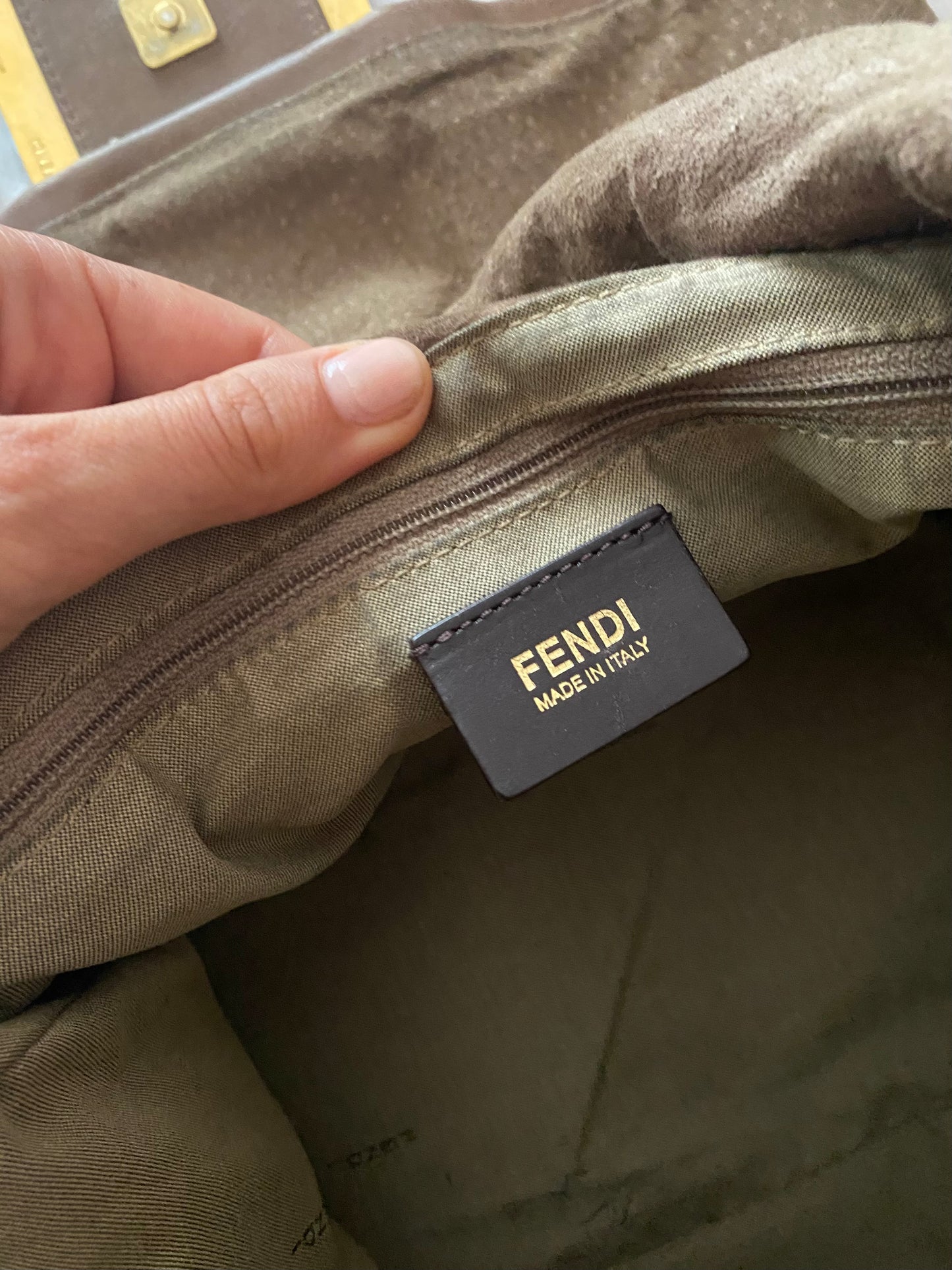 Fendi mamma baguette in pelle marrone marble