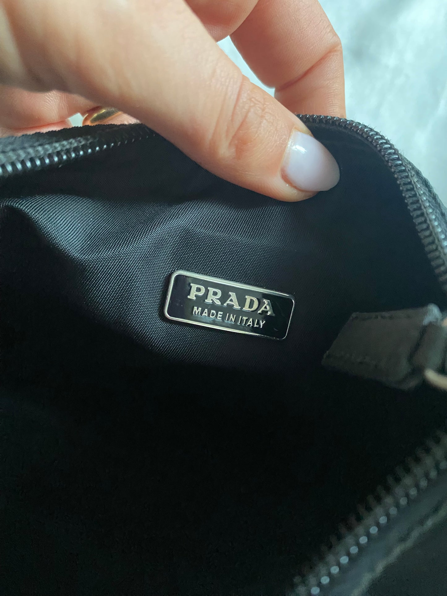 Prada mini hobo black con dustbag