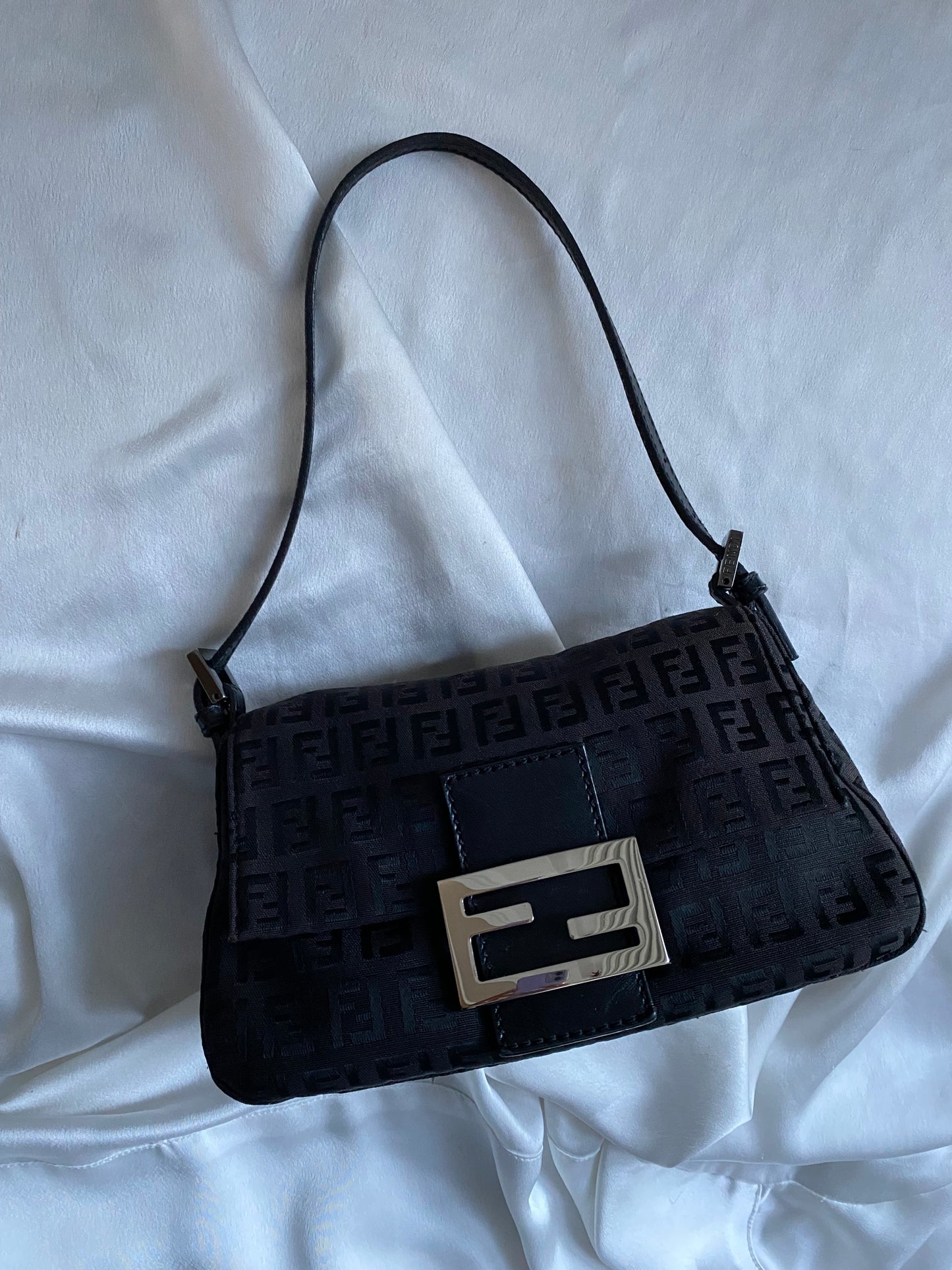 Fendi baguette mini mamma monogram black