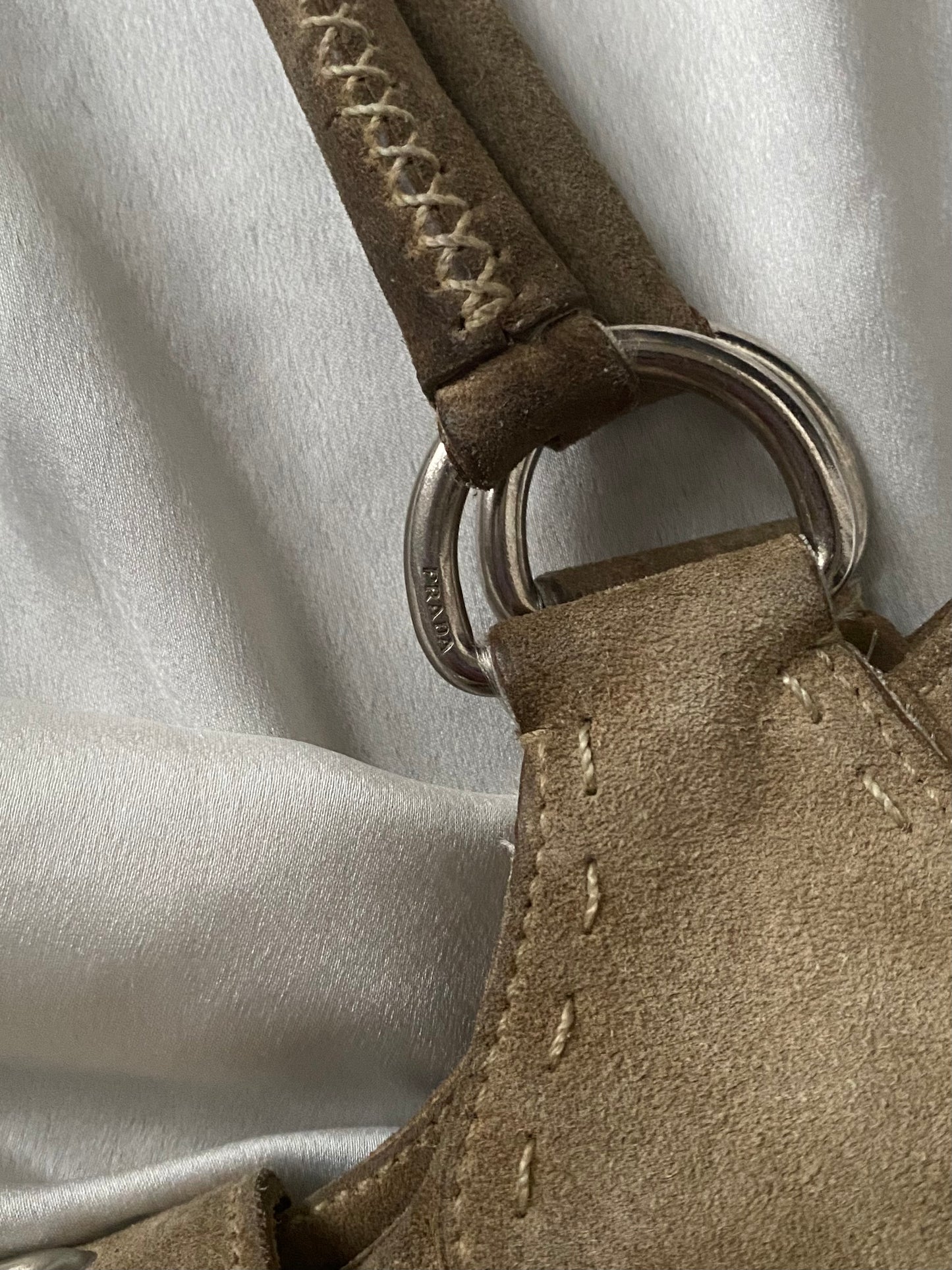 Prada moon camoscio champagne