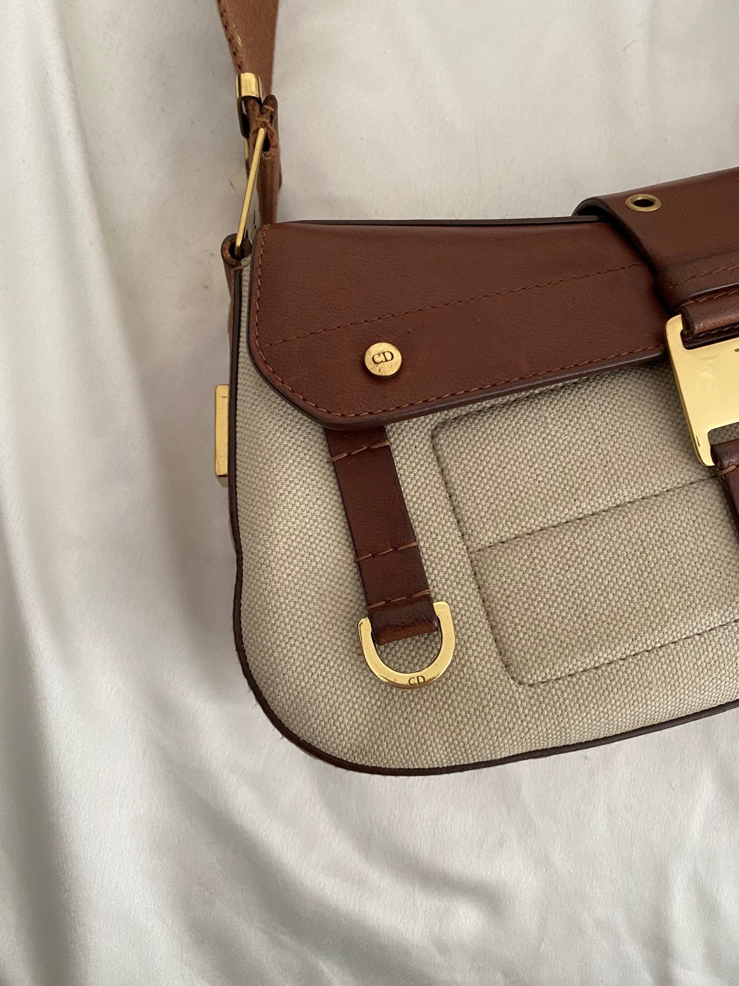 Dior columbus street chic beige