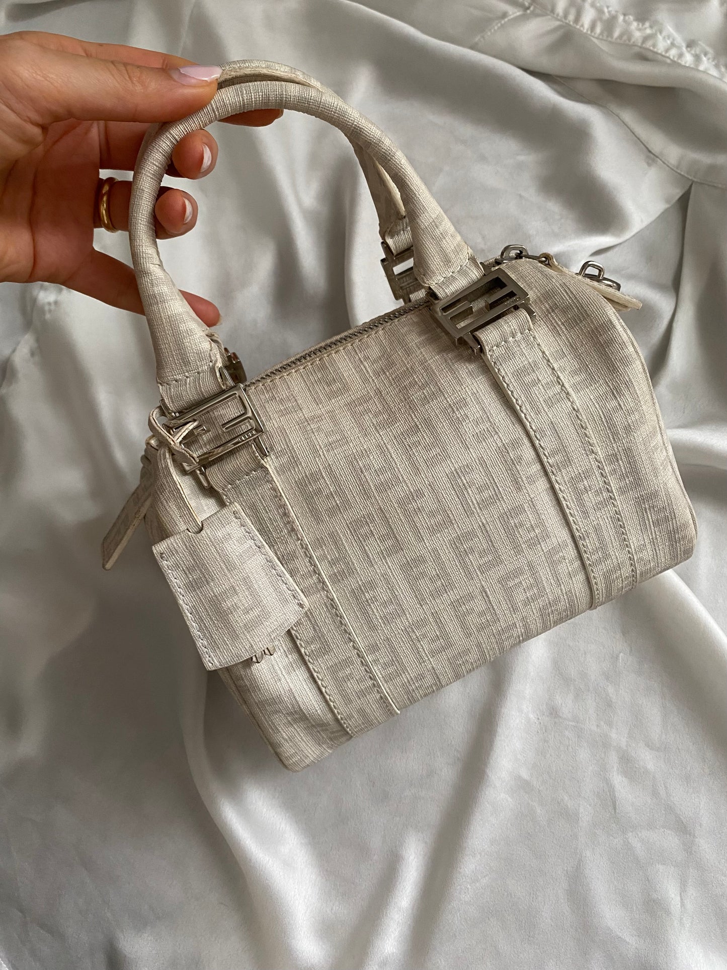Mini bauletto Fendi monogram zucchino bianco e grigio