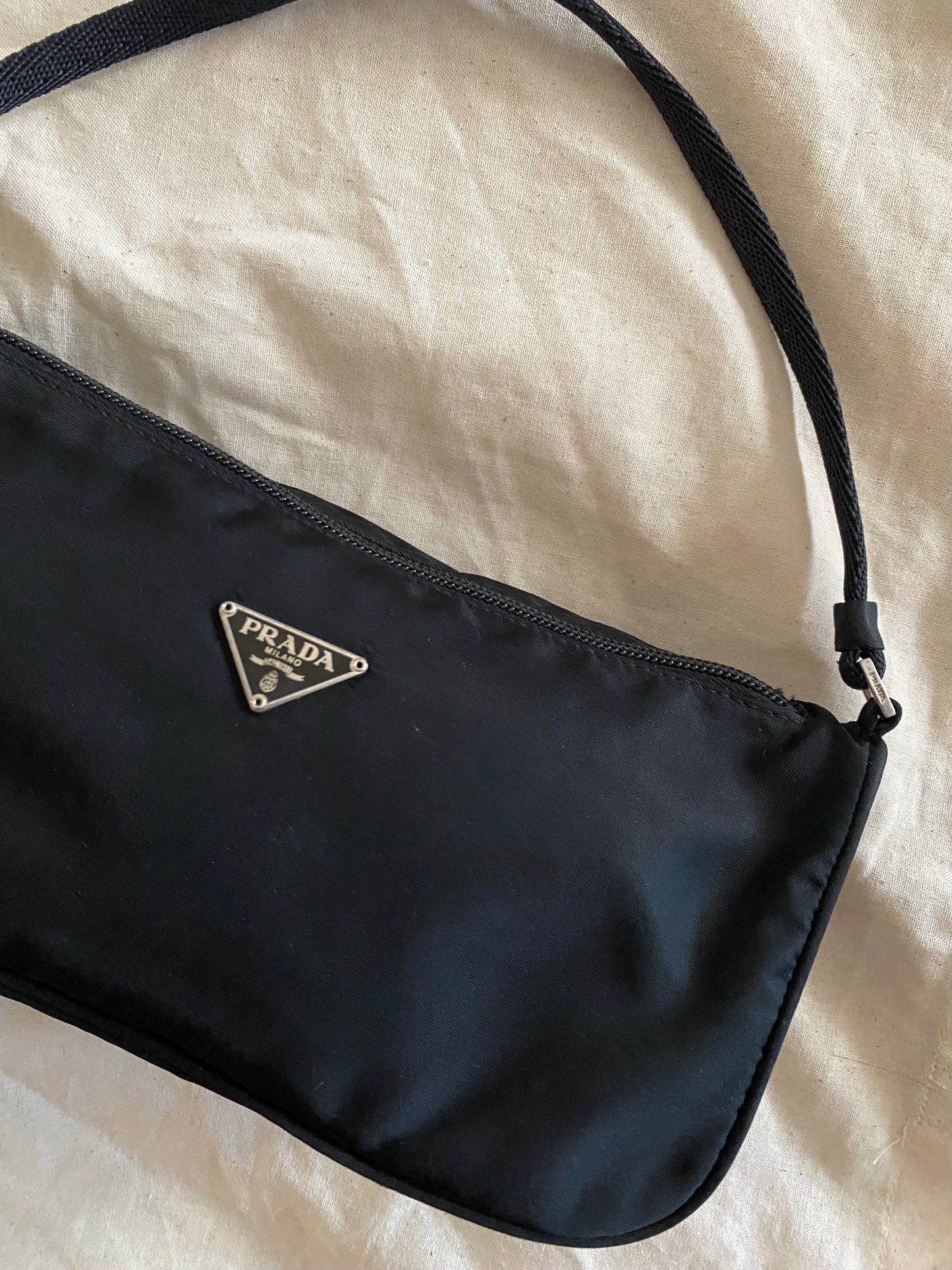 Prada hobo 2002 black