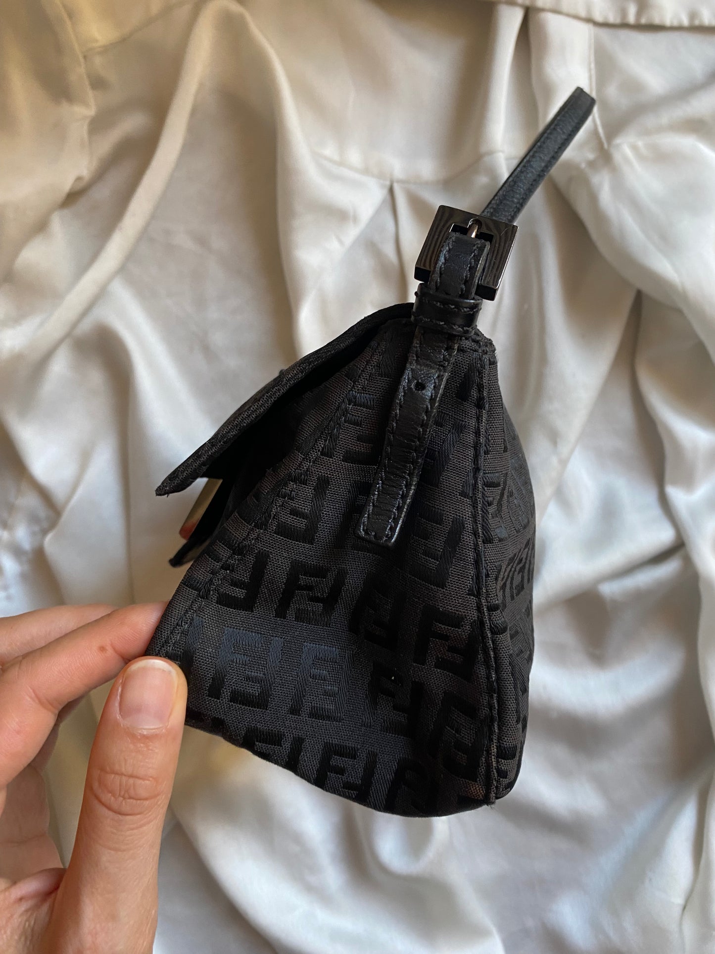 Fendi mini mamma baguette