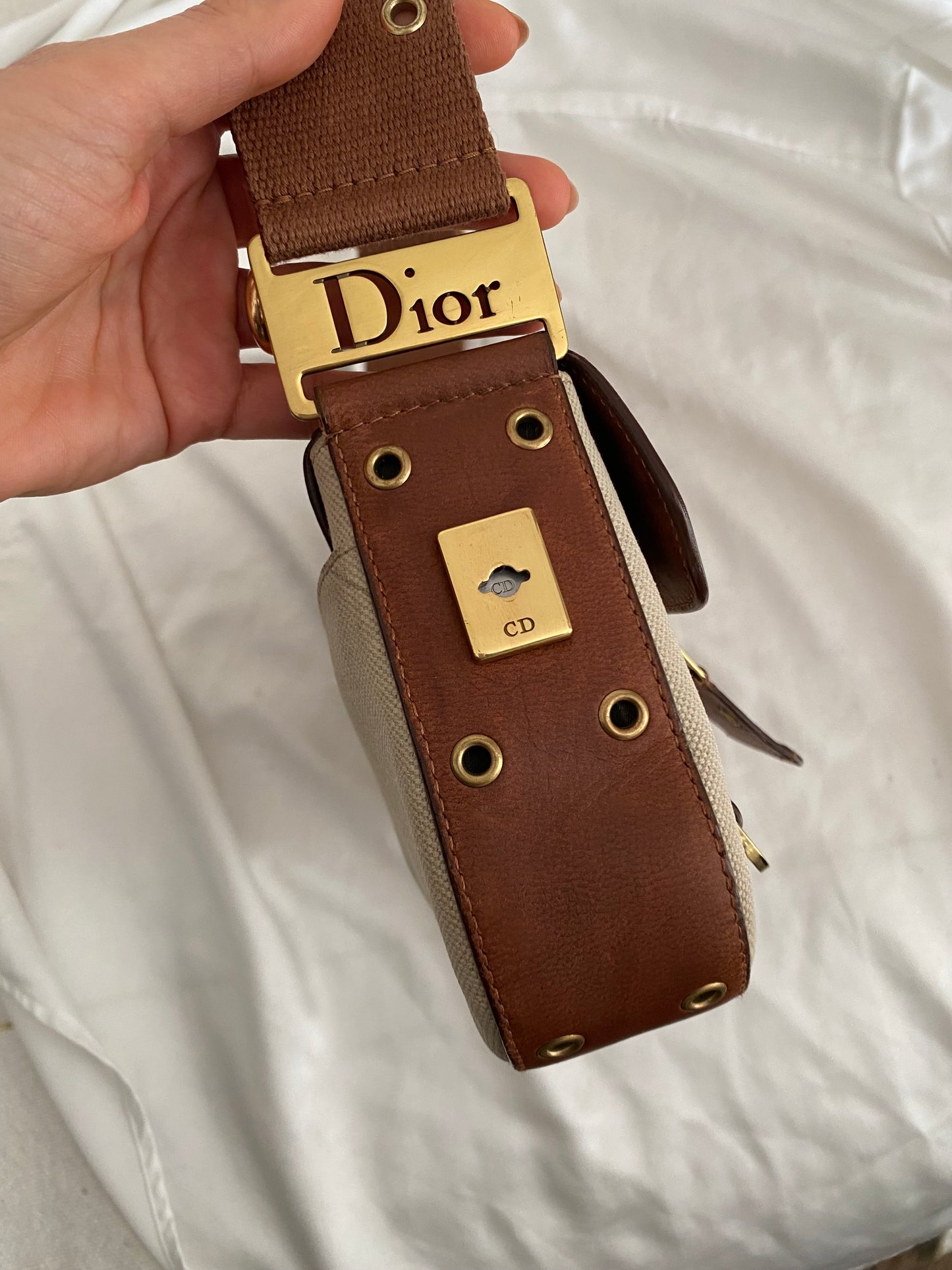 Dior columbus street chic beige