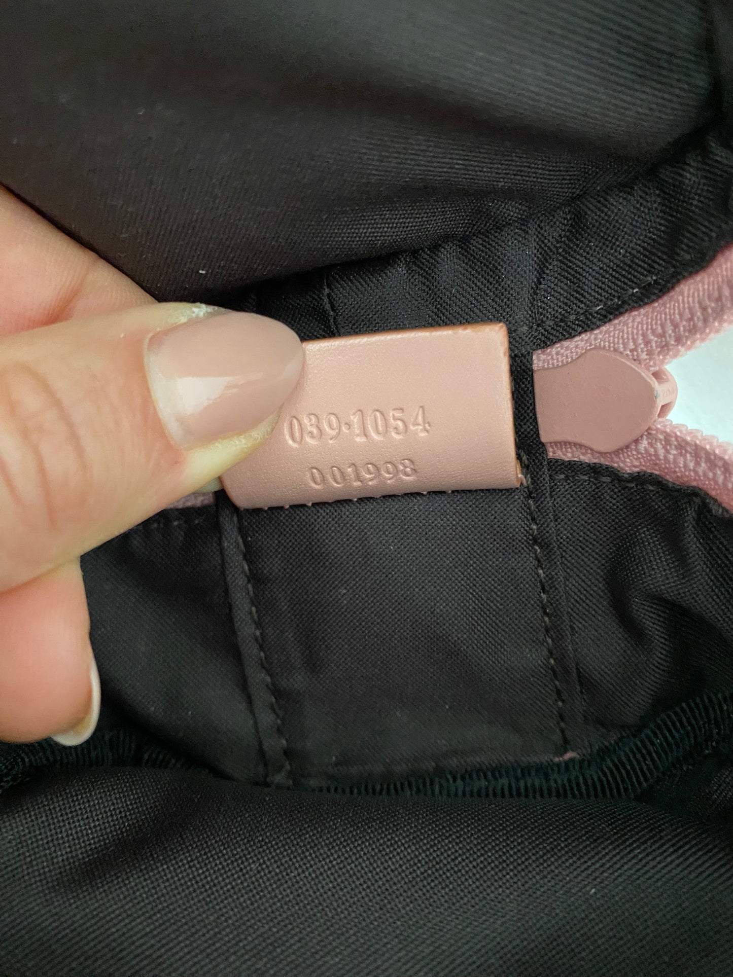 Gucci mini secchiello monogram rosa