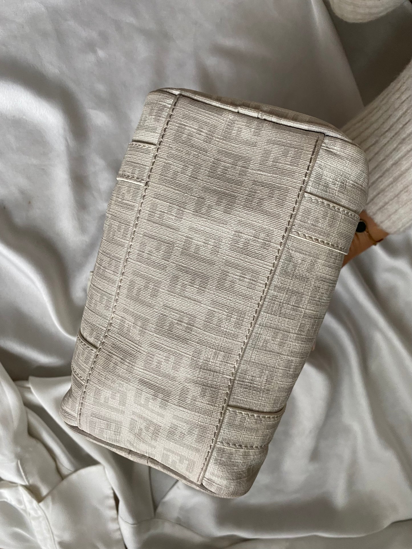 Mini bauletto Fendi monogram zucchino bianco e grigio