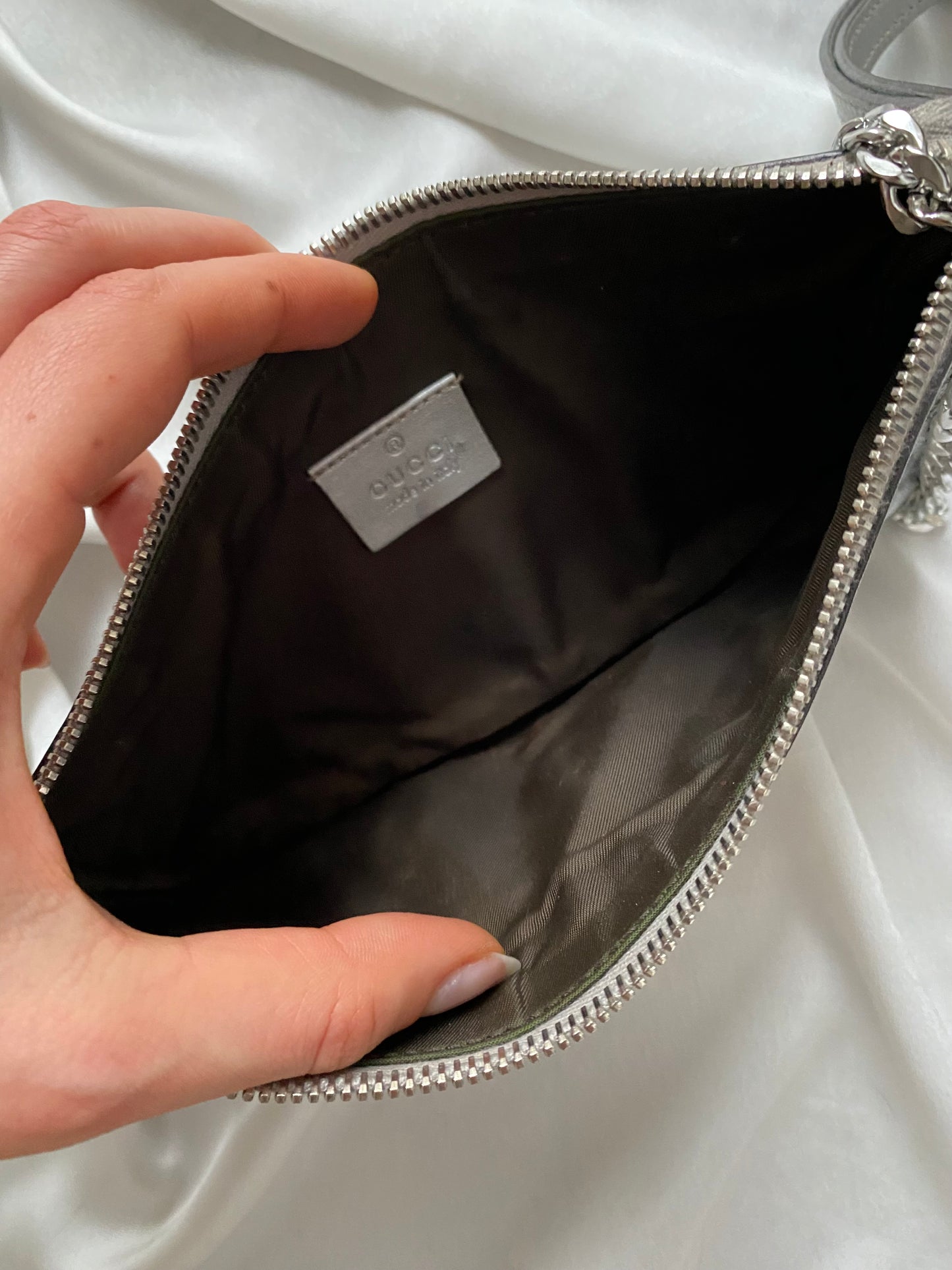 Gucci Pochette monogram pelle argento
