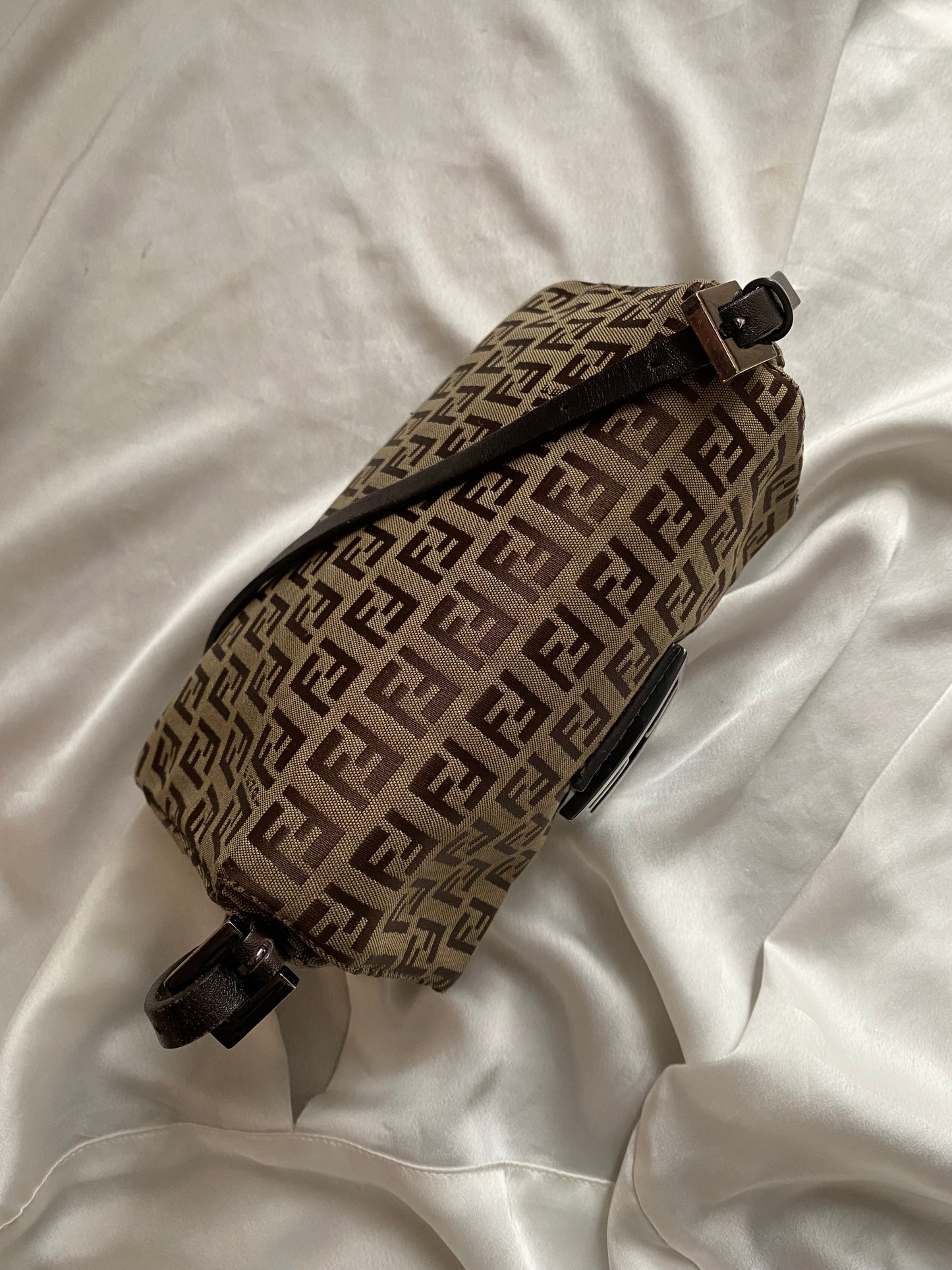 Fendi mini mamma monogram zucchino beige