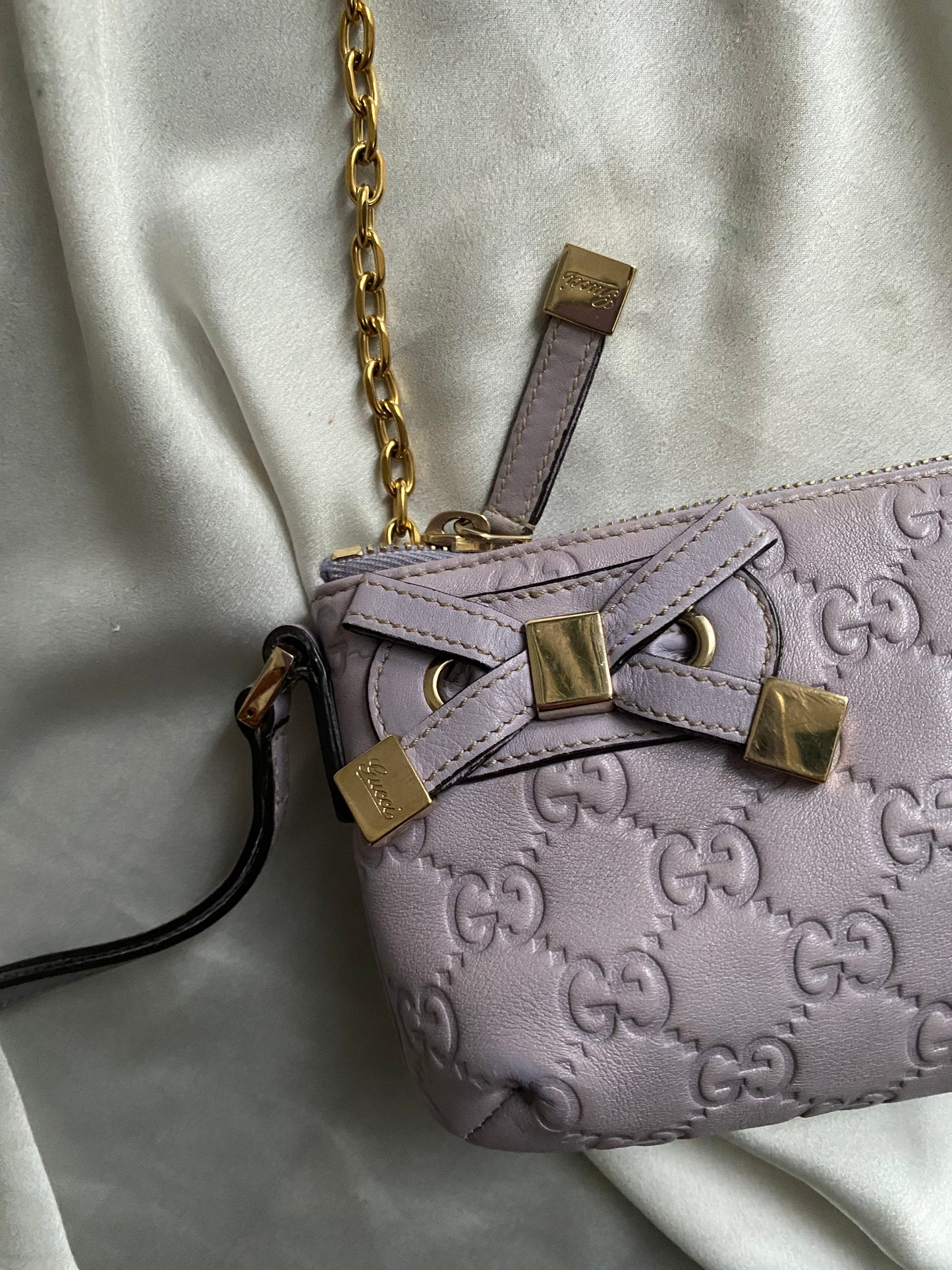 Gucci pochette monogram lilac