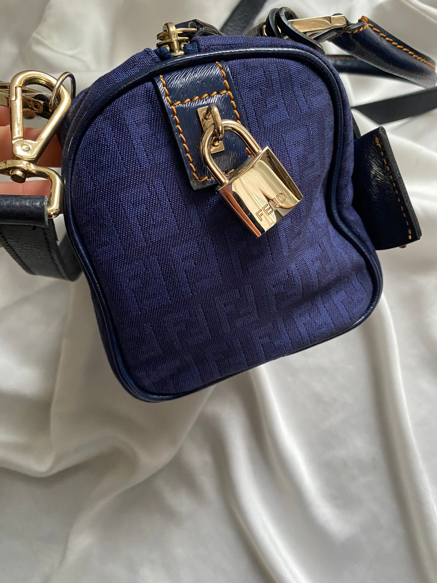 Mini bauletto Fendi monogram zucchino blu