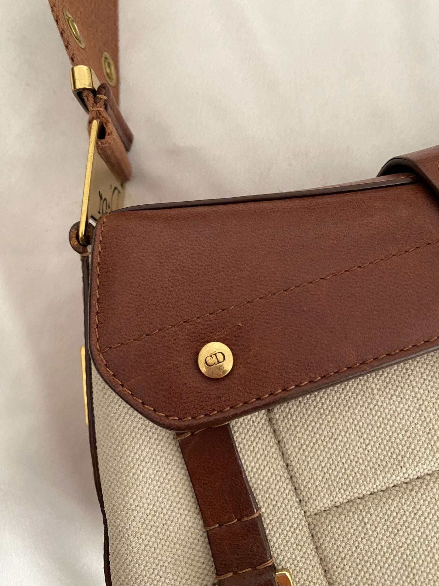 Dior columbus street chic beige