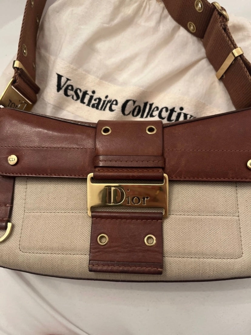 Dior Columbus street chic beige