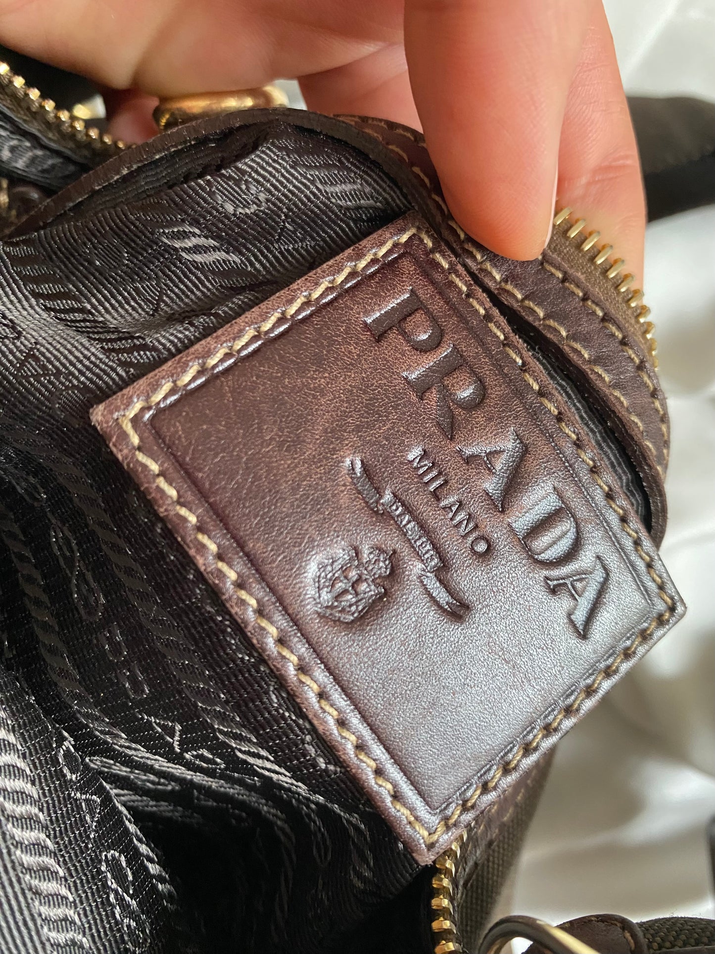 Prada hobo chocolate