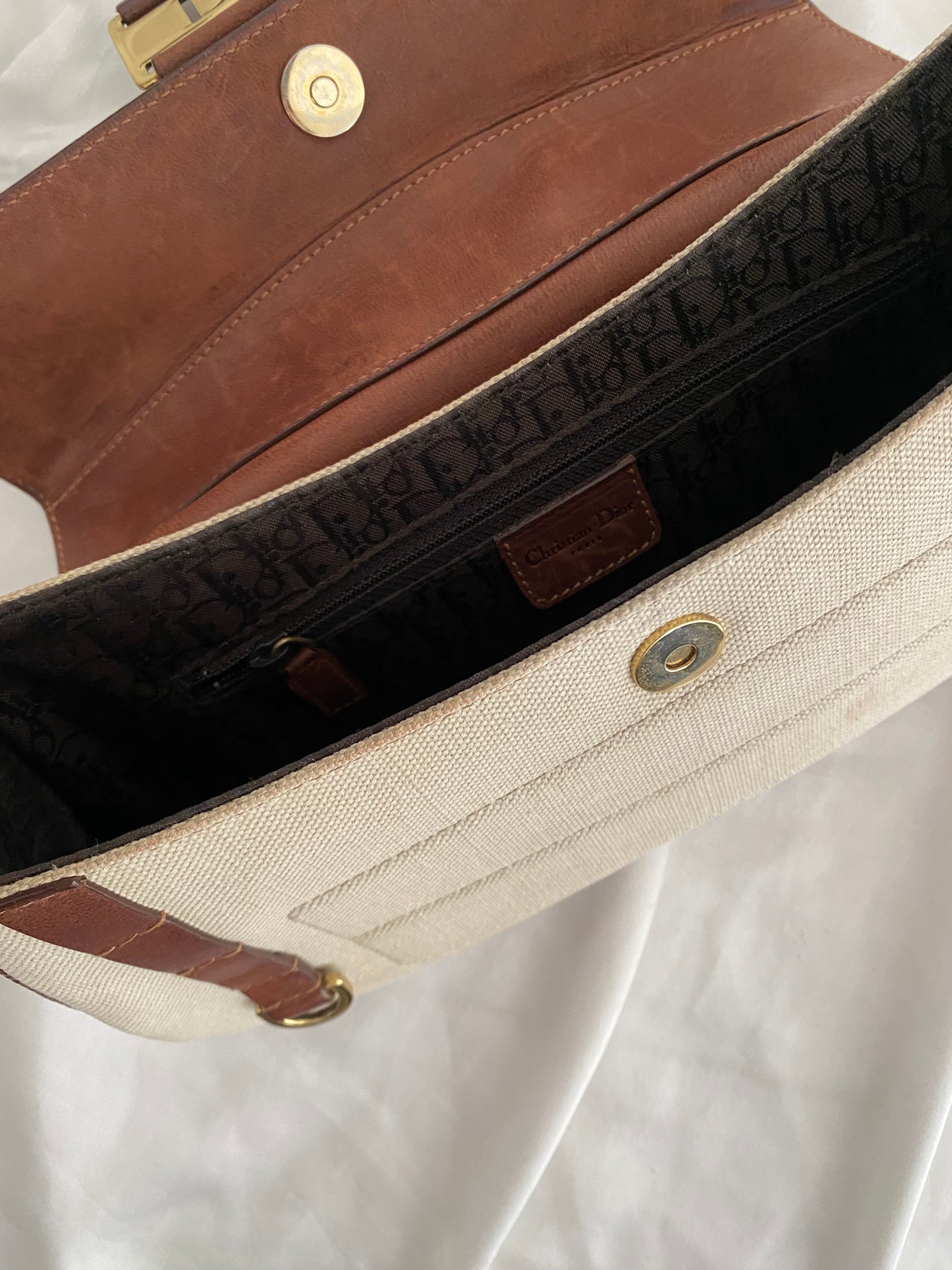 Dior columbus street chic beige