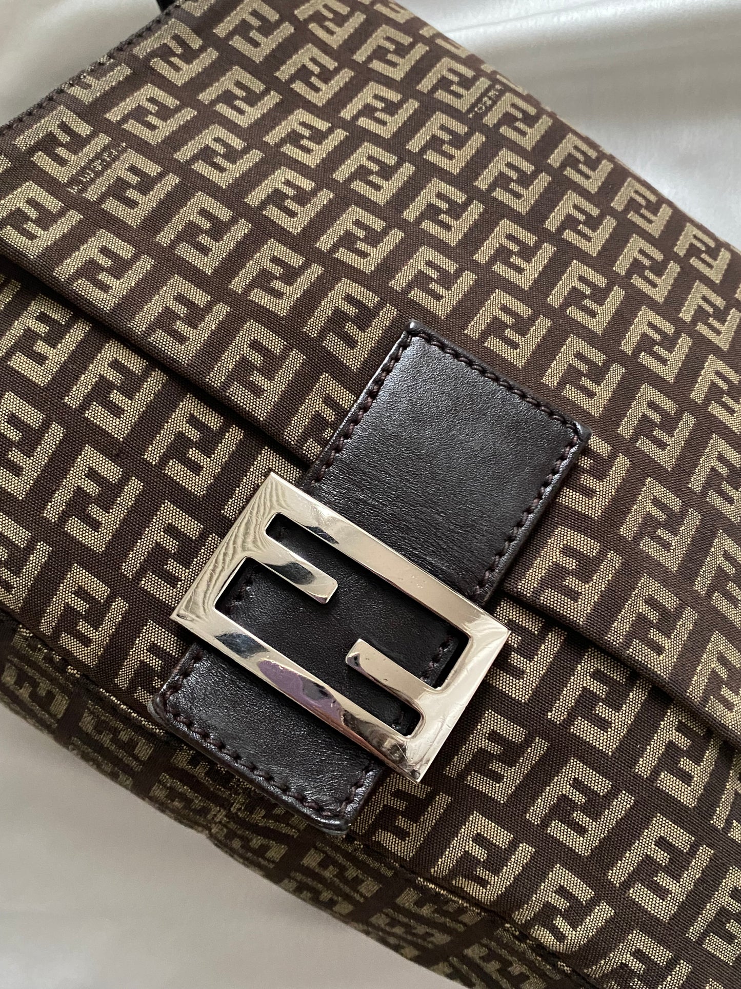 Fendi mamma baguette zucchino brown