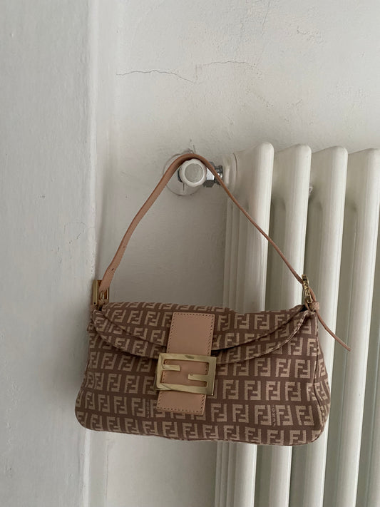 Fendi baguette double flap rosa e beige