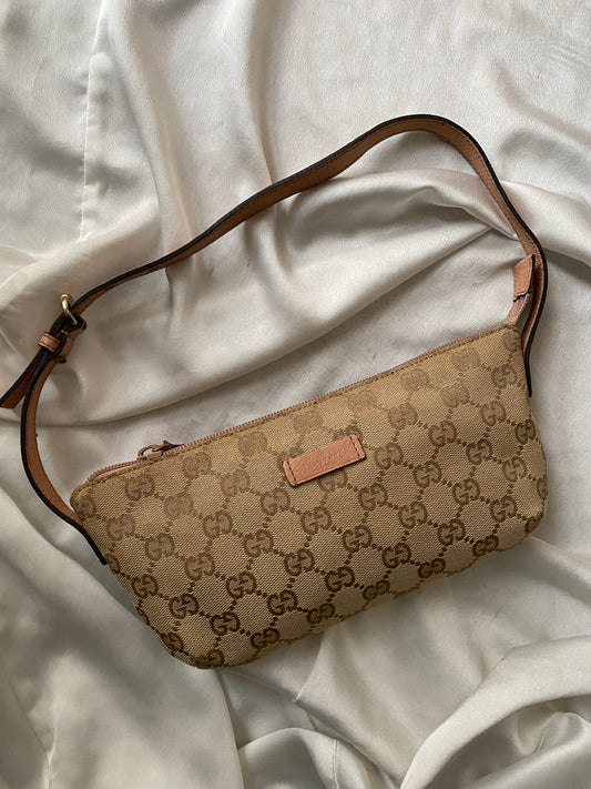 Gucci pretty boat rosa pelle martellata