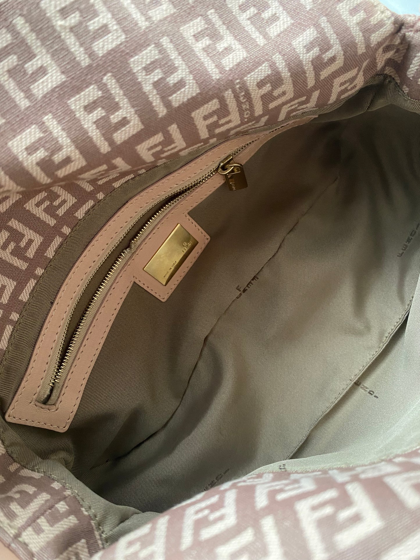 Fendi baguette double flap rosa e beige