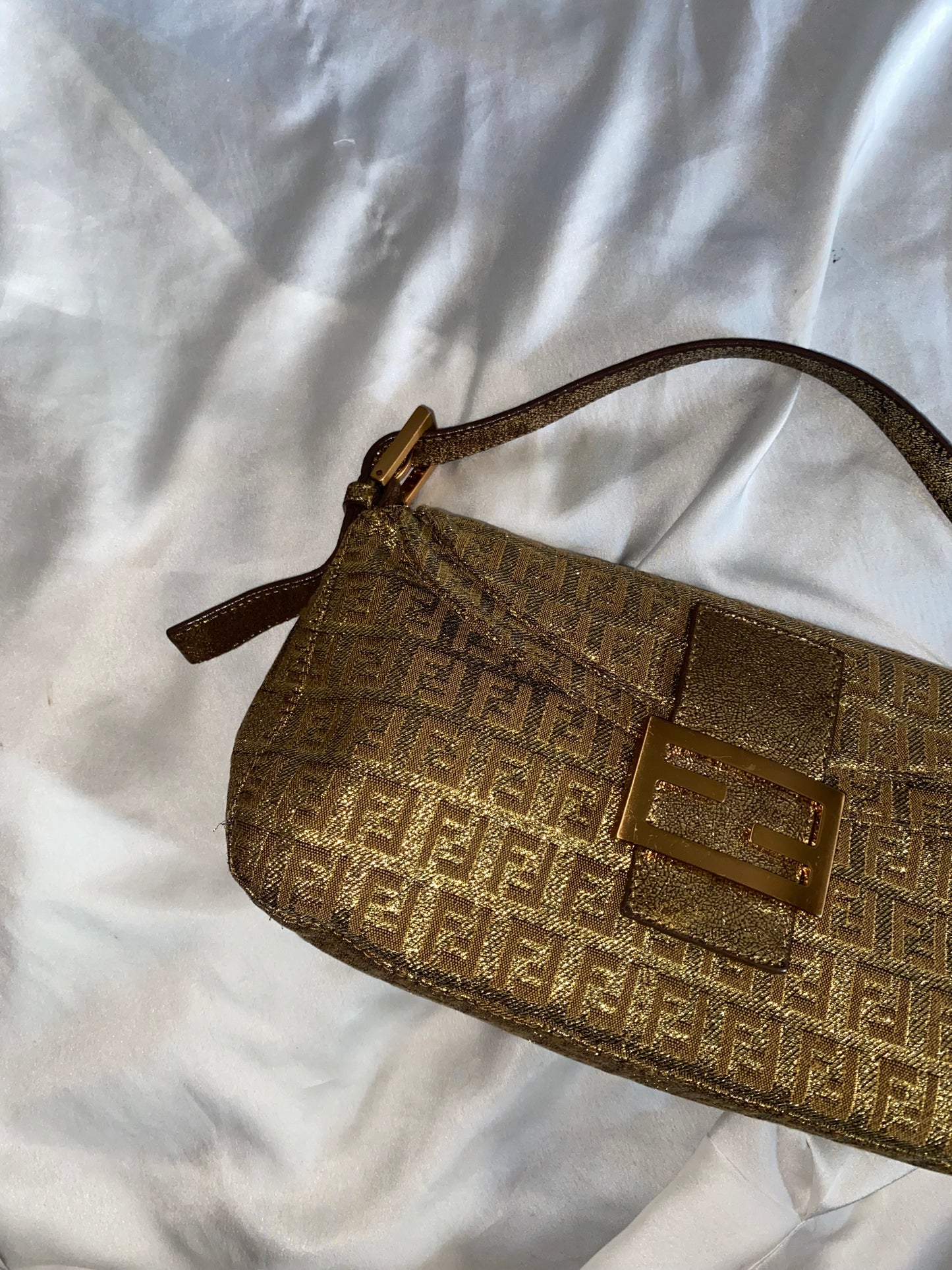 Fendi baguette double flap solid gold