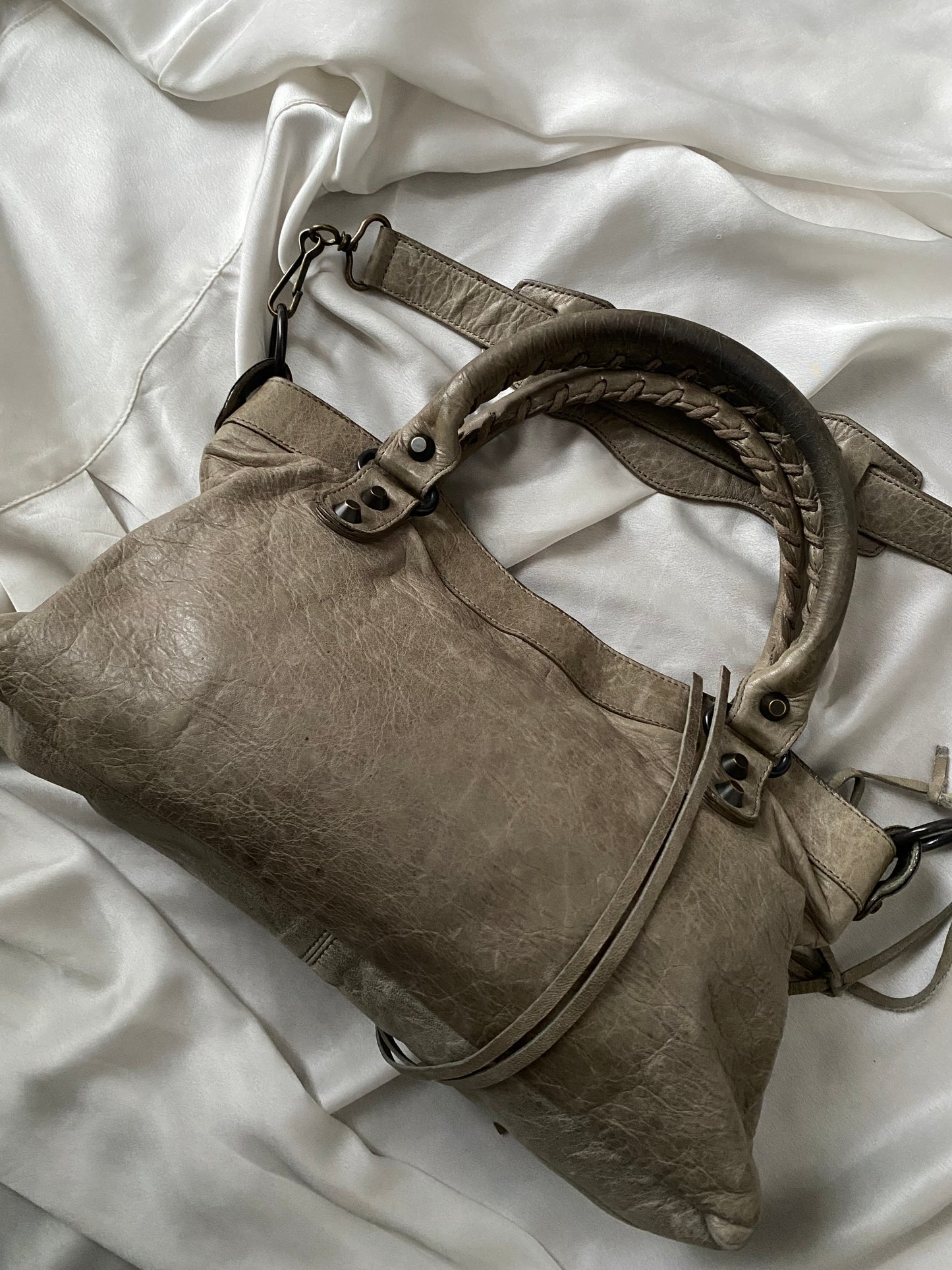 Balenciaga first galet