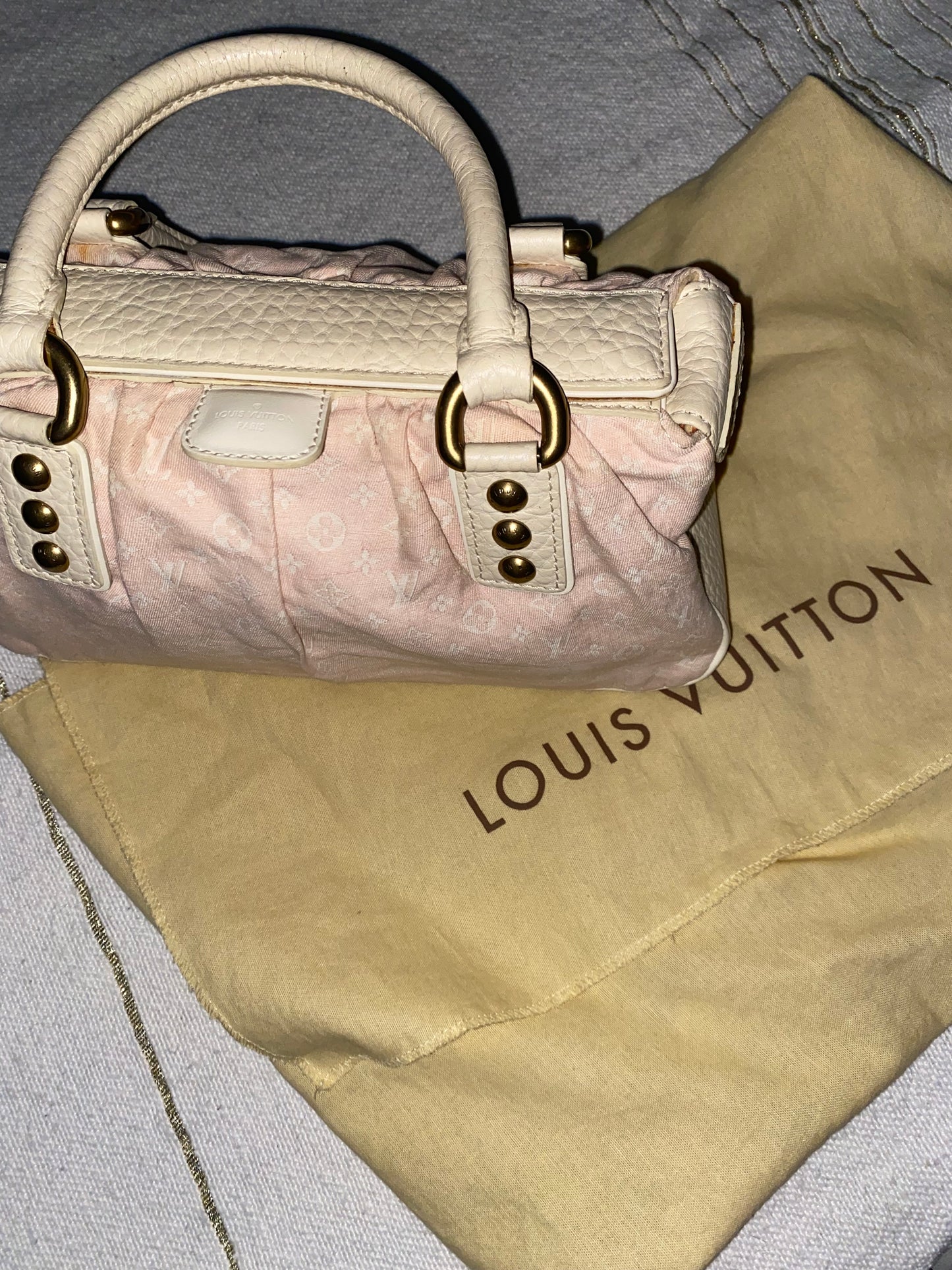 Louis Vuitton Mini Lin Trapeze PM denim rosa