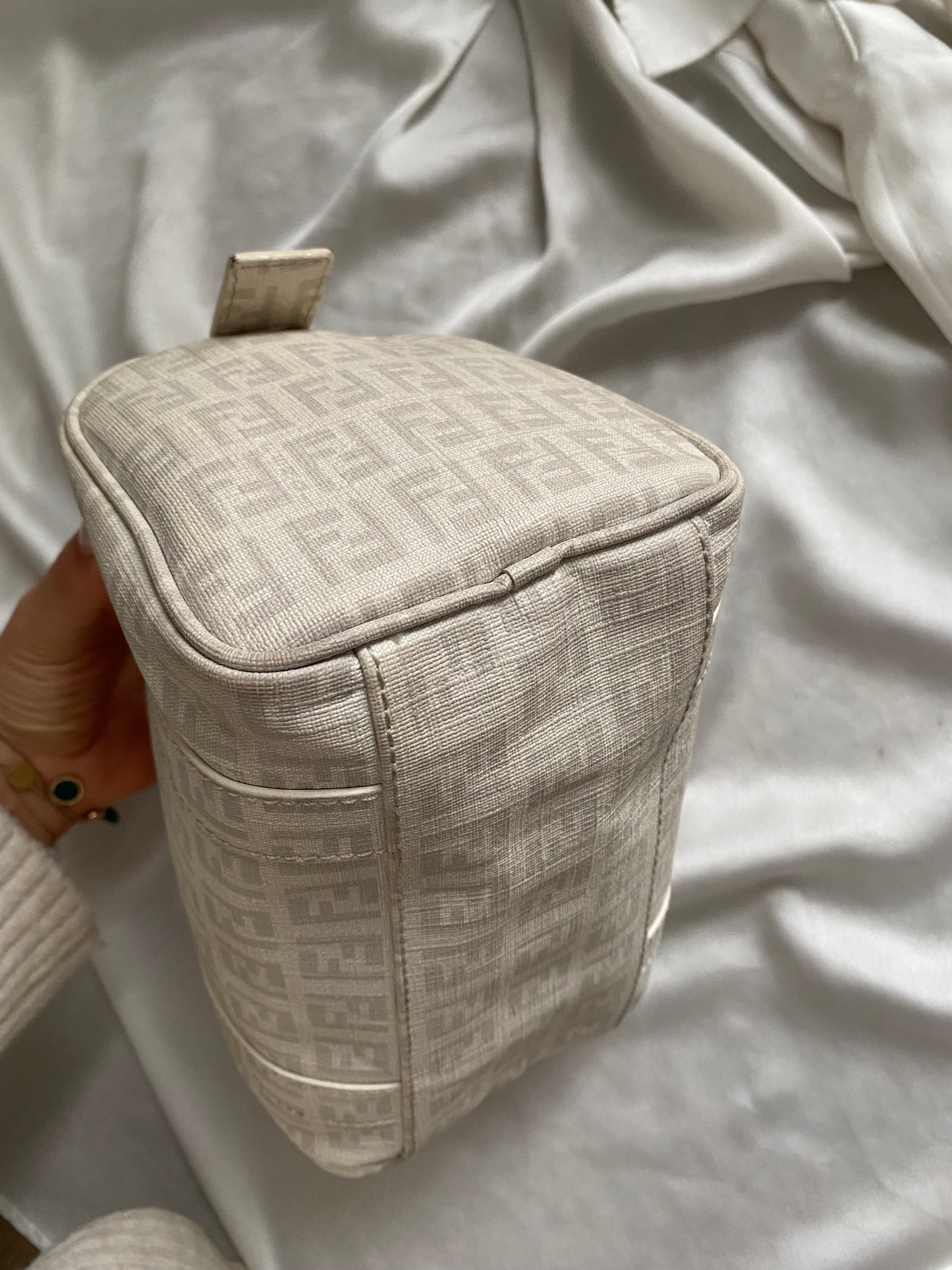 Mini bauletto Fendi monogram zucchino bianco e grigio