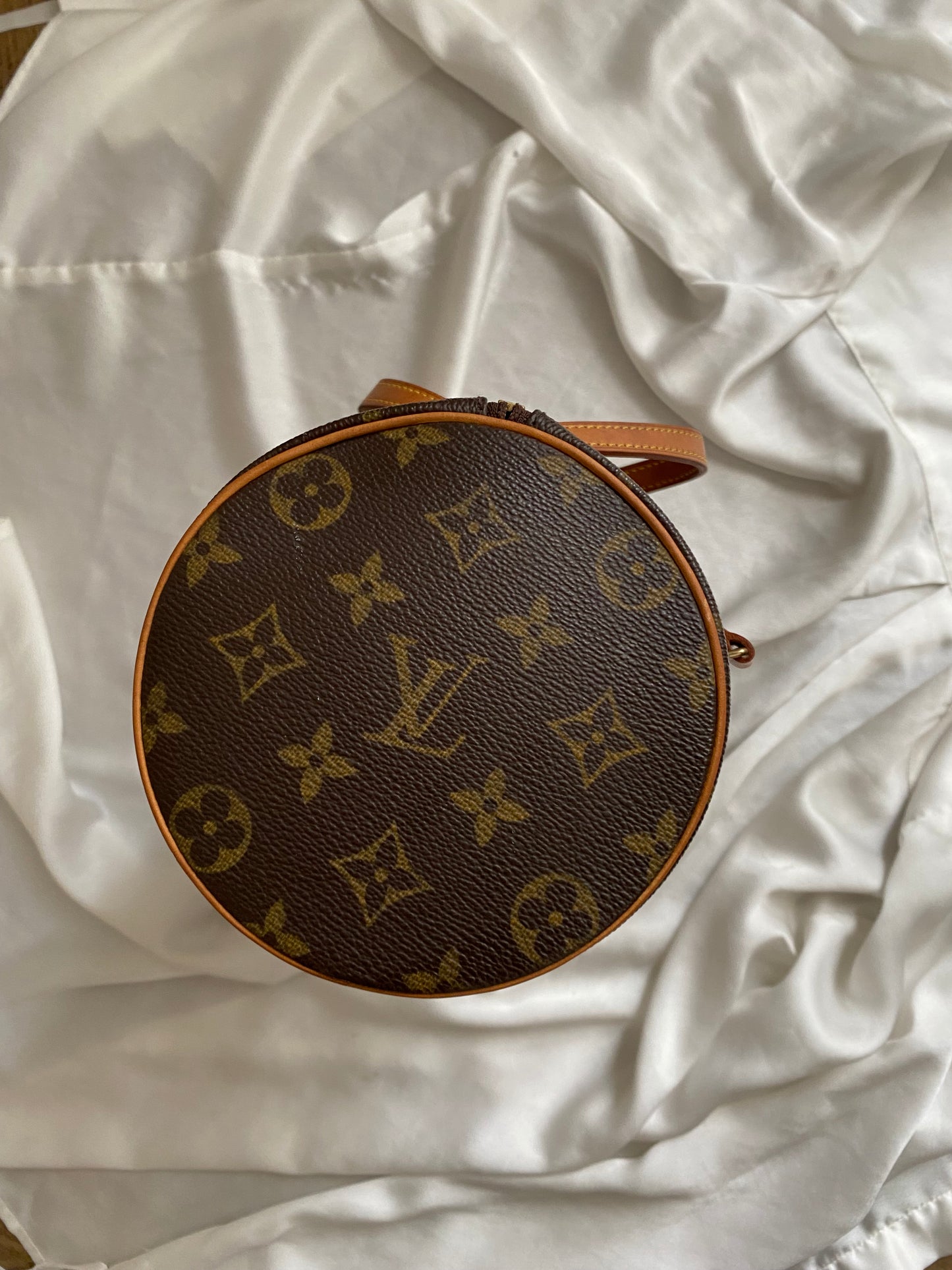 Louis Vuitton papillon 26