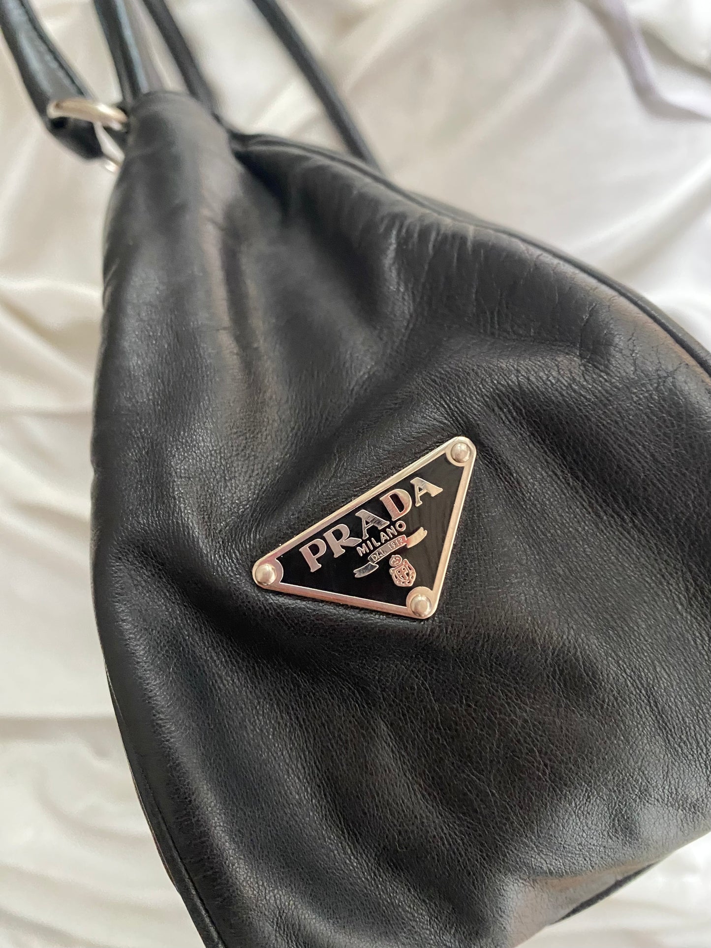Prada Moon pelle nera