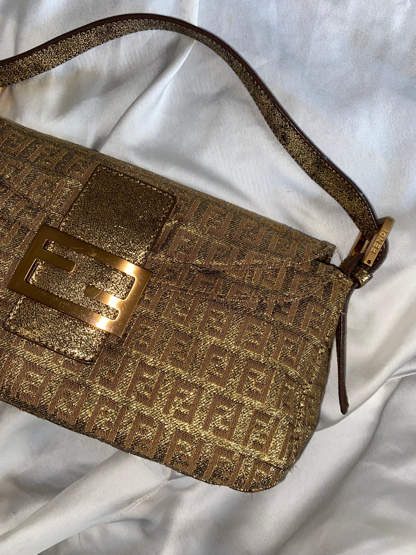 Fendi baguette double flap solid gold