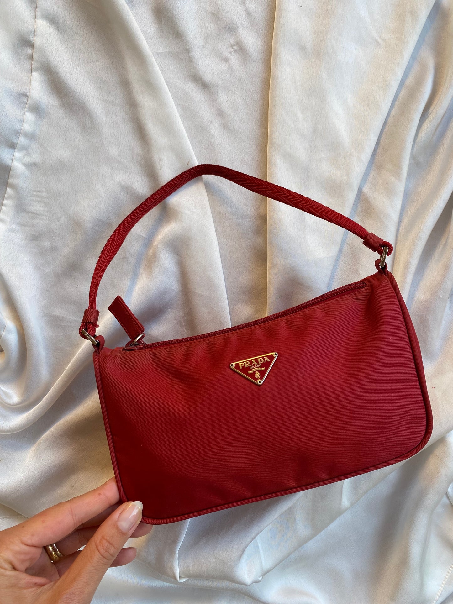 Prada hobo 2002 red