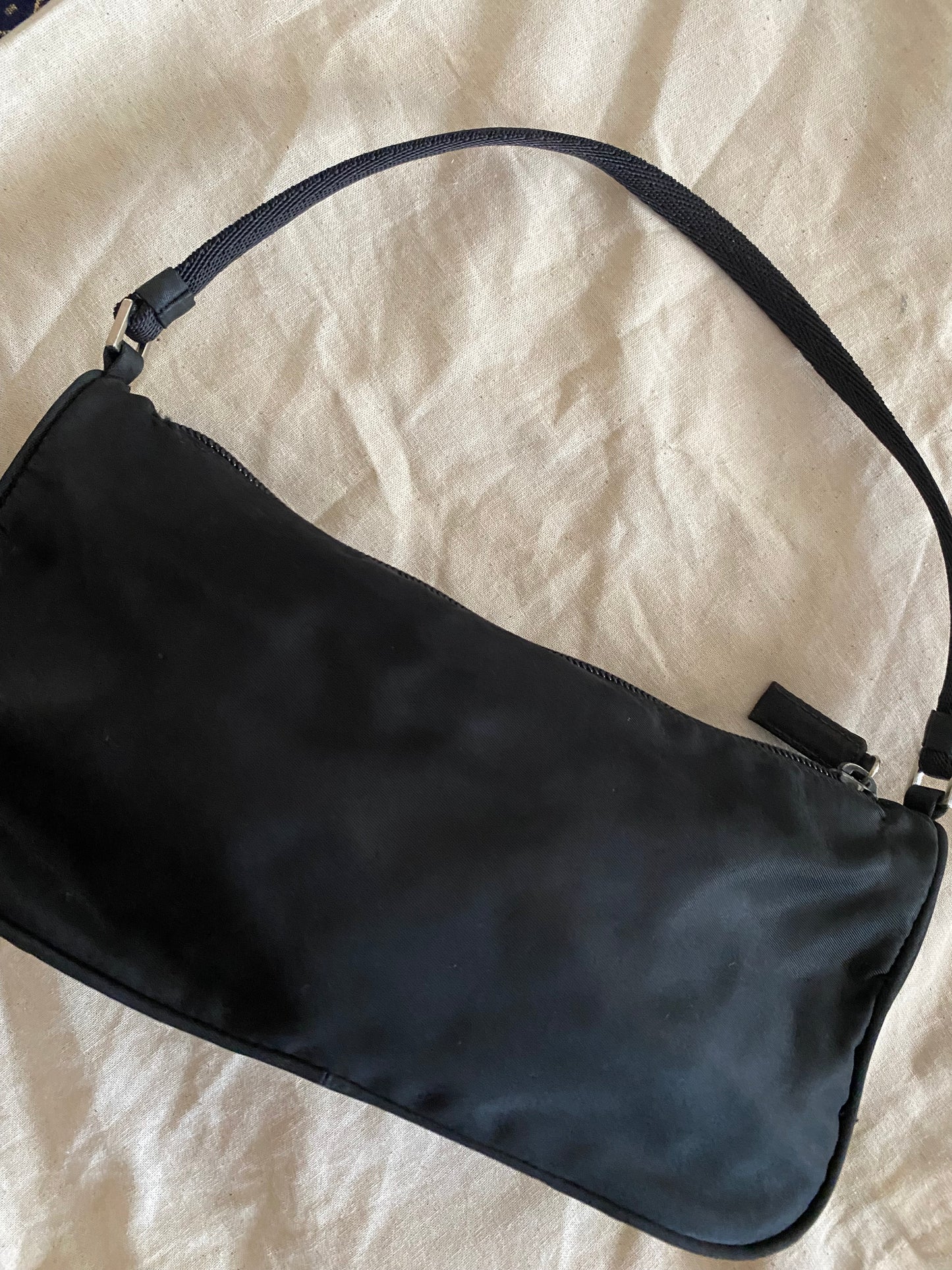 Prada hobo 2002 black