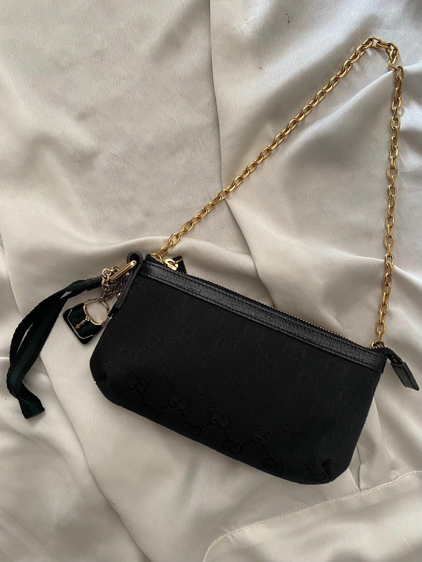 Gucci pochette monogram nero web