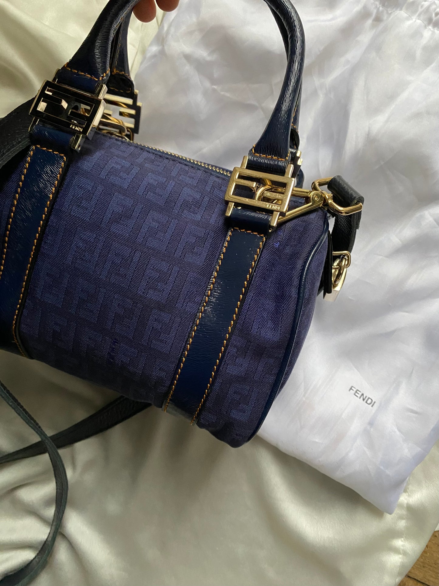 Mini bauletto Fendi monogram zucchino blu