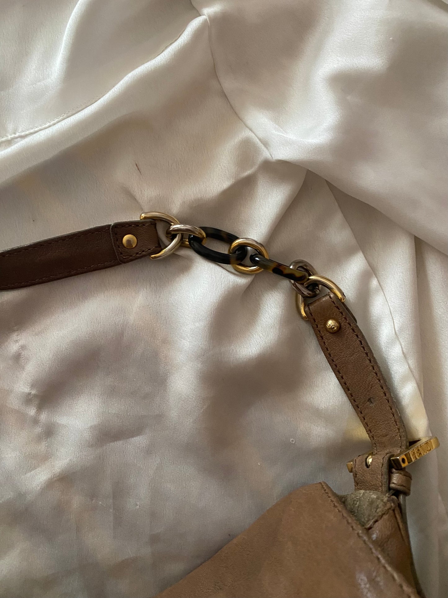 Fendi mamma baguette in pelle marrone marble
