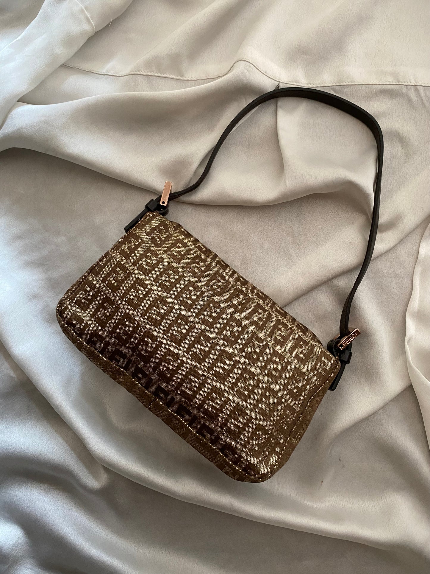 Fendi mini baguette oro brillante monogram zucchino