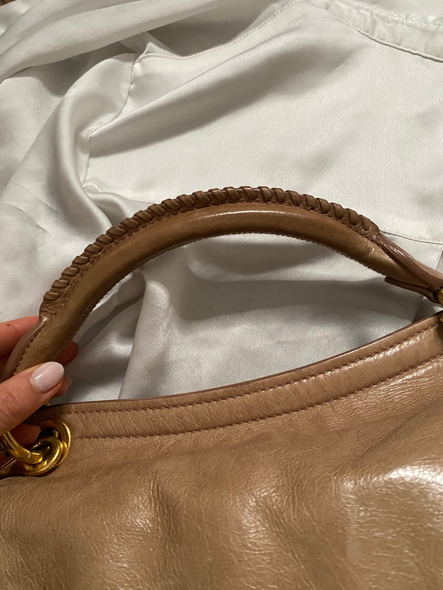 Miu miu coffer beige