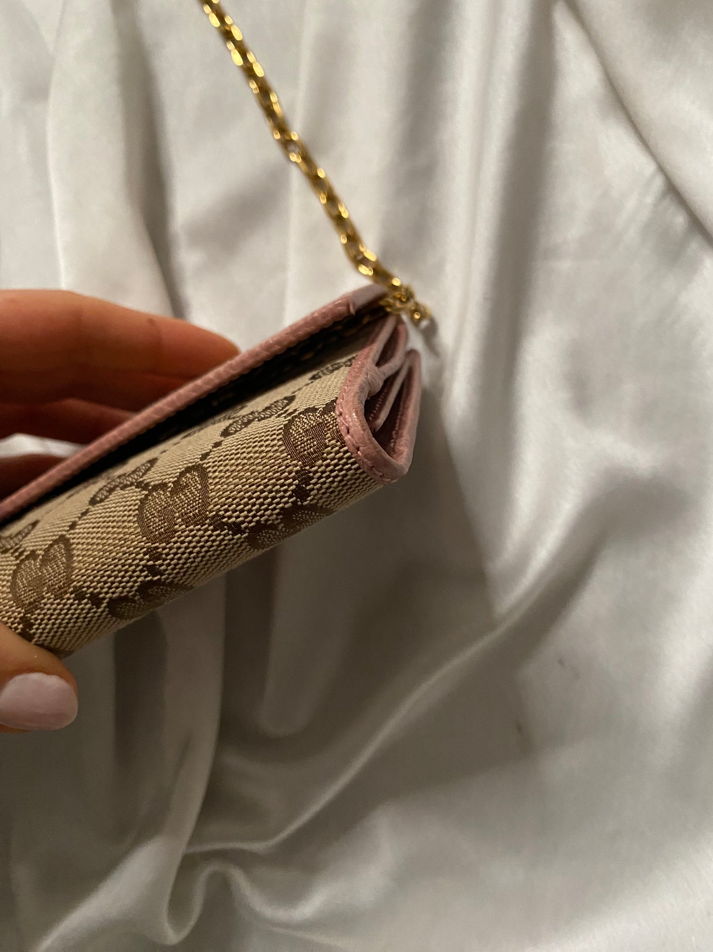 Gucci pochette pink