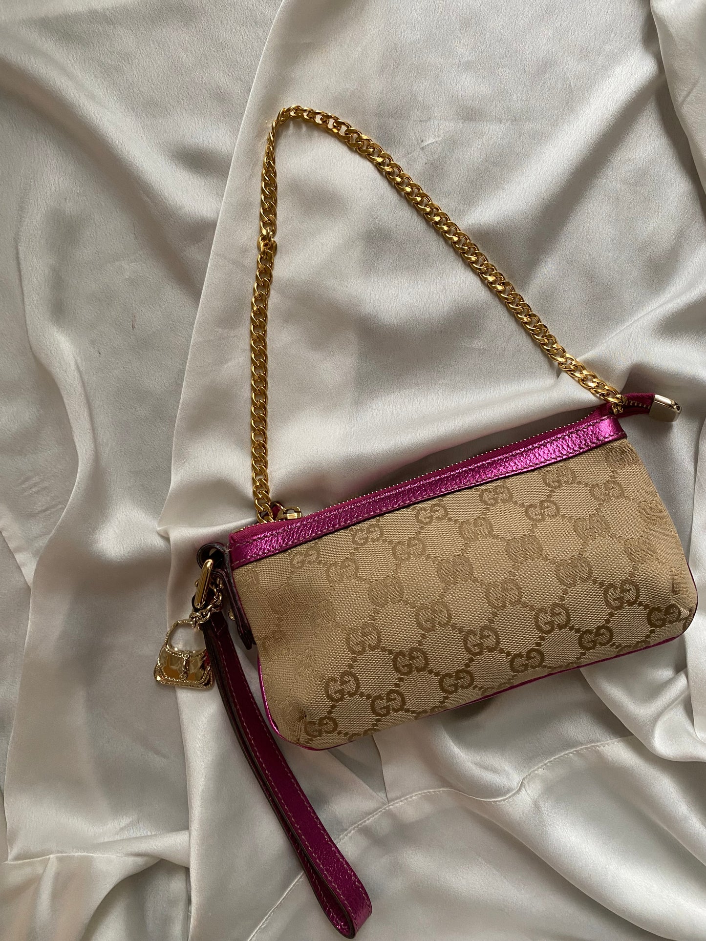 Gucci pochette monogram beige e fucsia