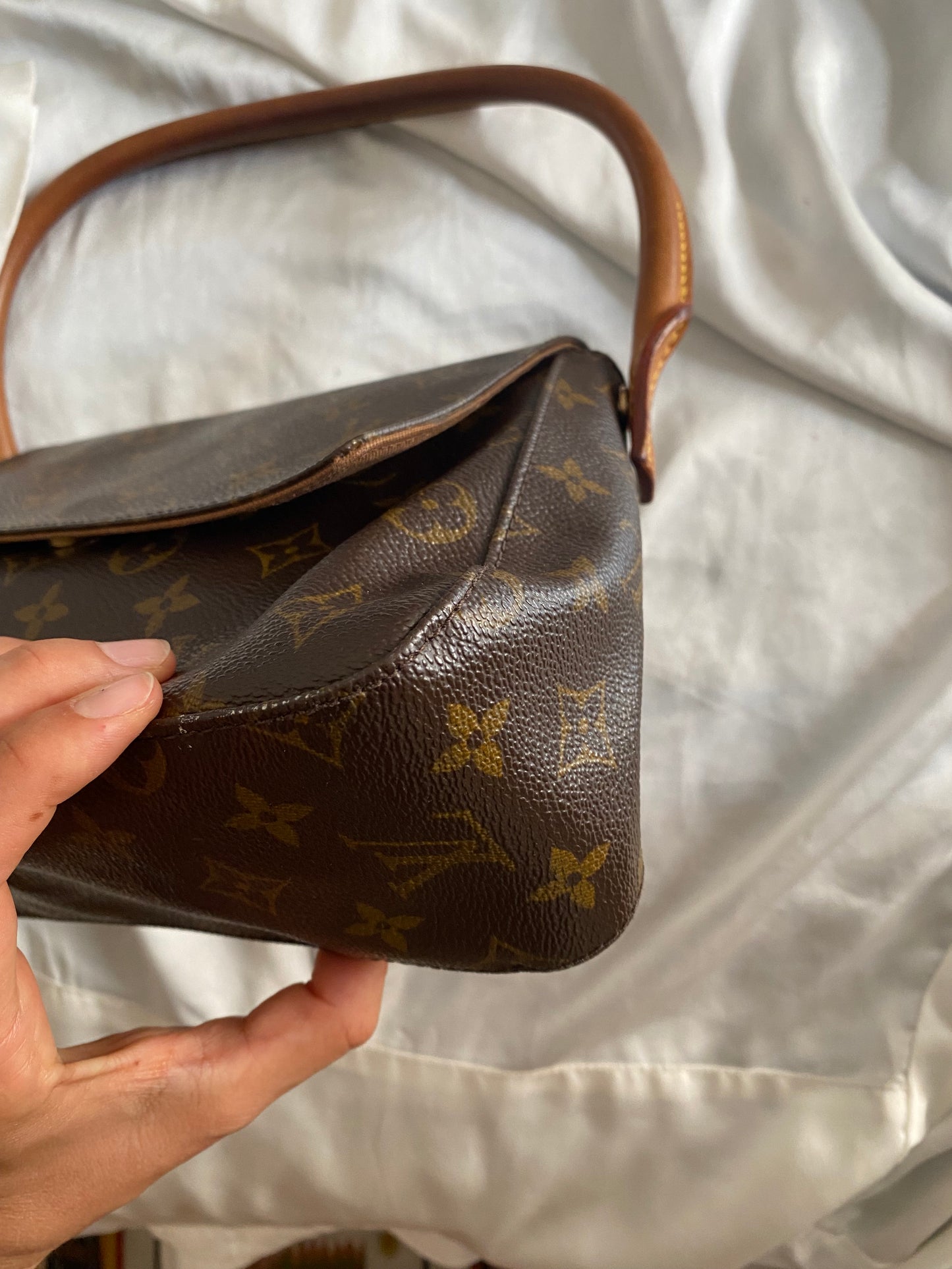 Louis Vuitton Mini Looping