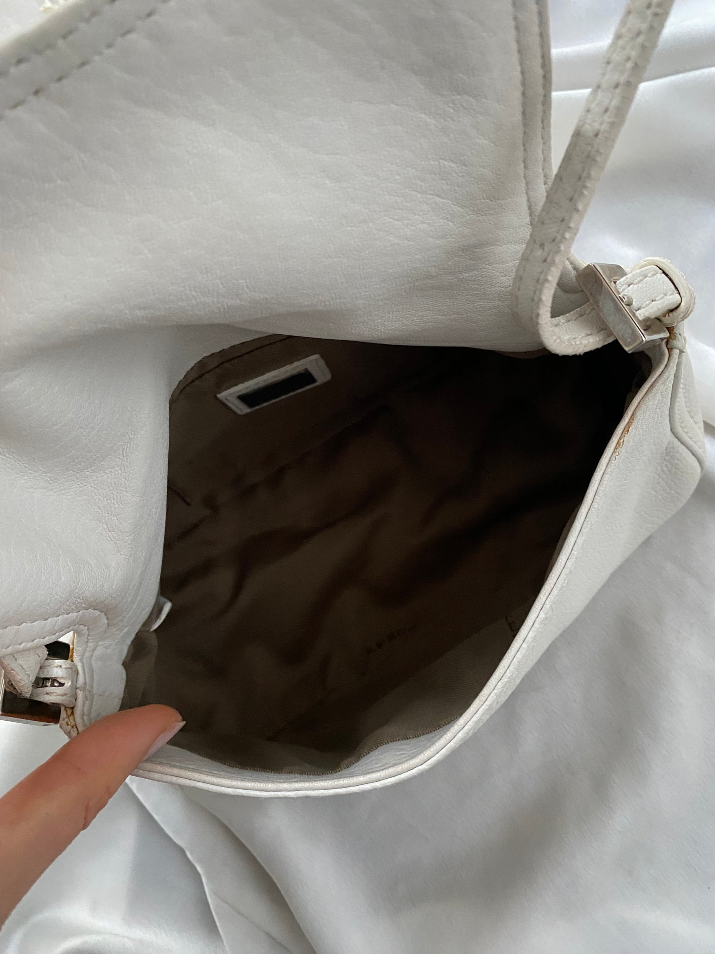 Fendi mini mamma pelle bianca