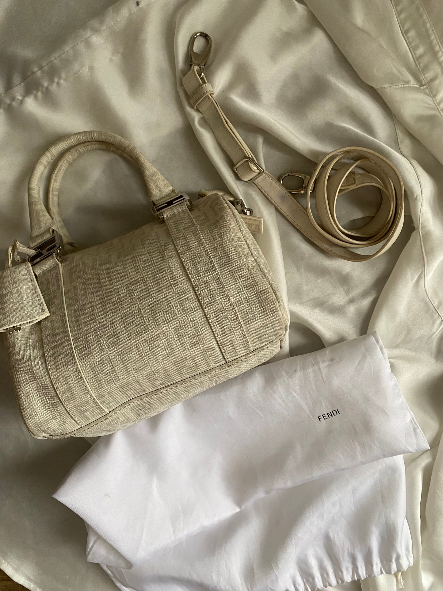 Mini bauletto Fendi monogram zucchino bianco e grigio