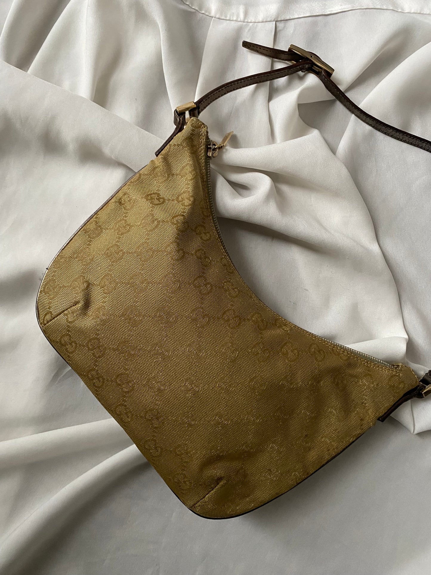 Gucci hobo oro iridescente