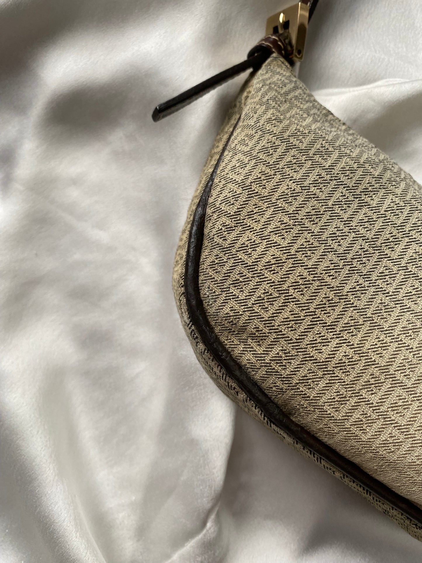 Fendi baguette half moon faded beige